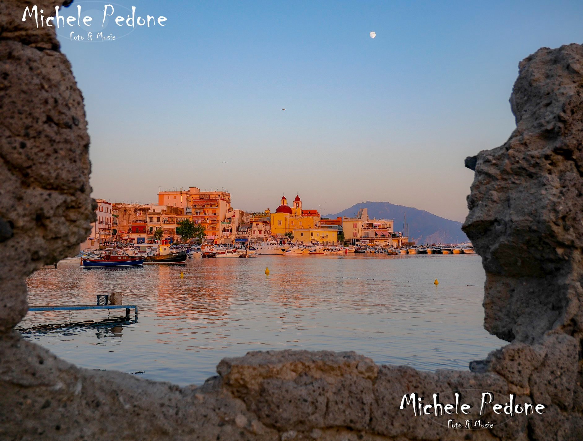Porto di Torre del Greco - scorcio