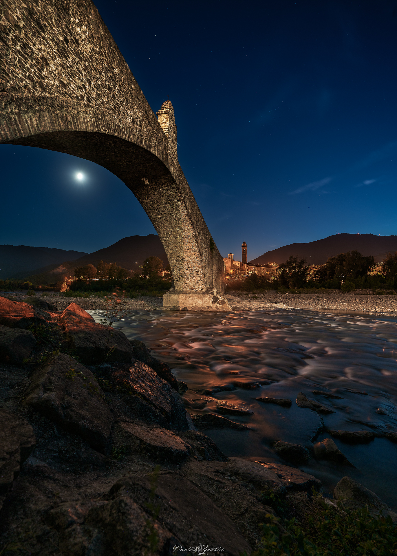 Hunchback Bridge at night...