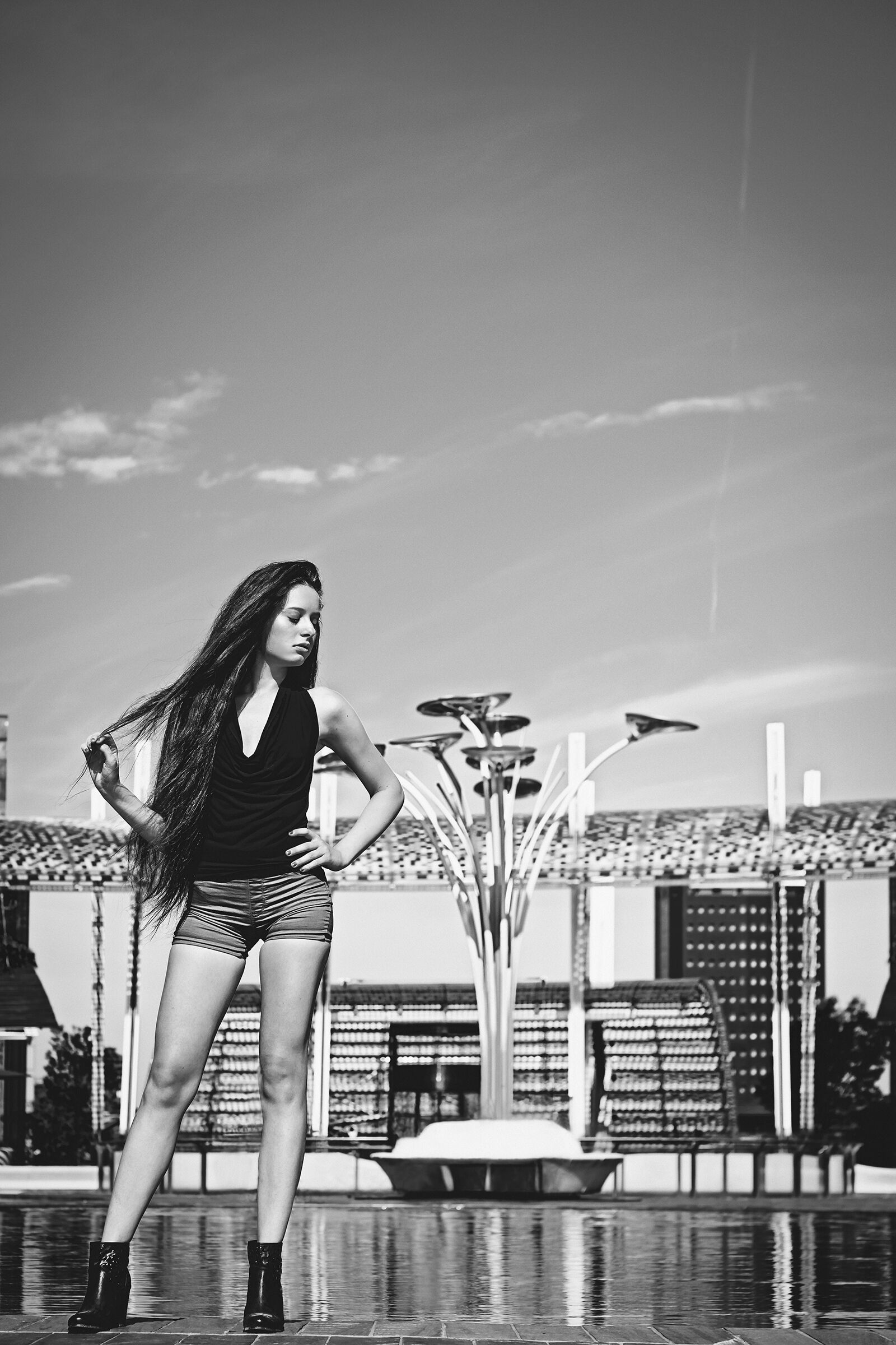 Jessica in piazza Gae Aulenti 2, BW