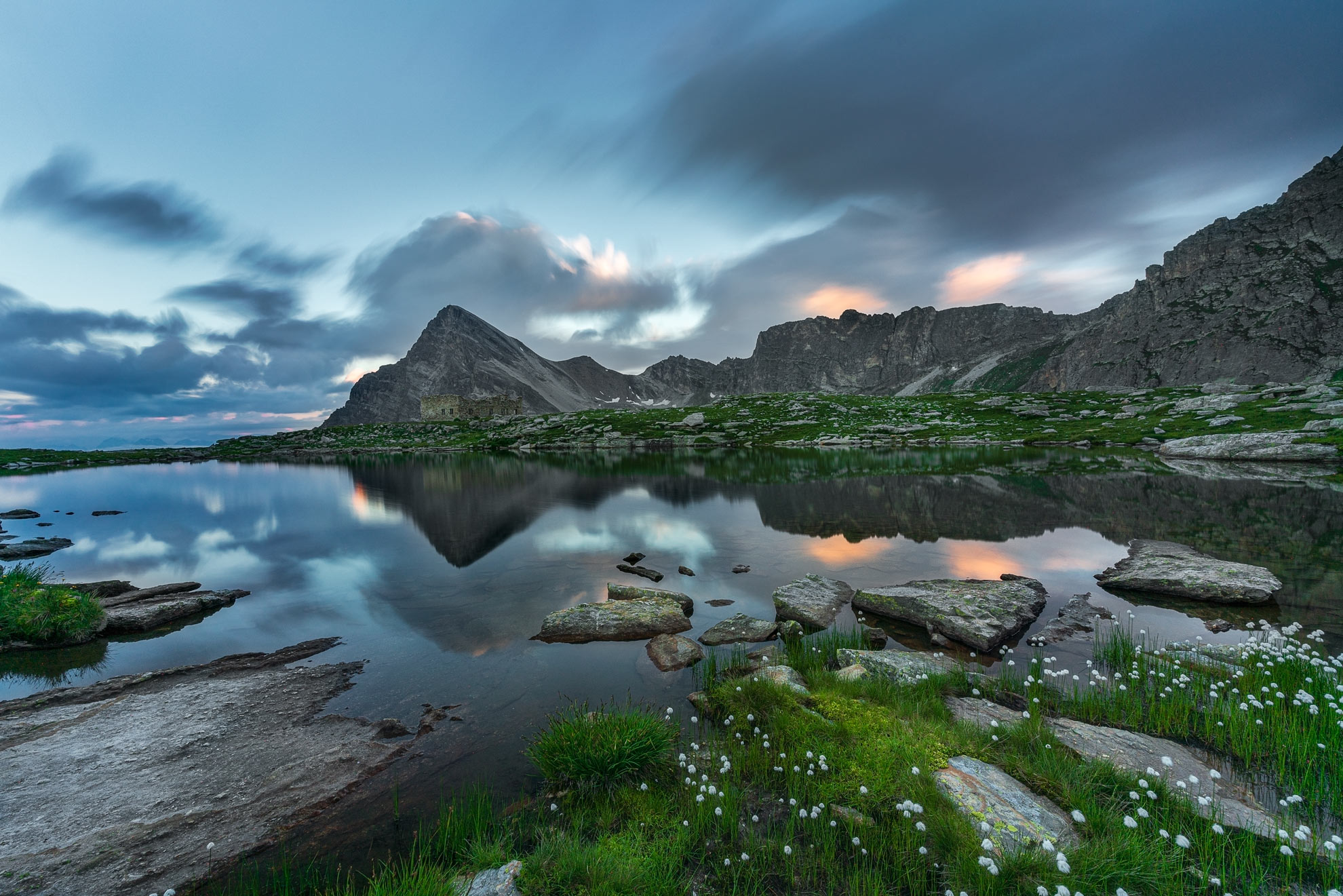Tramonto dal lago Camoscere
