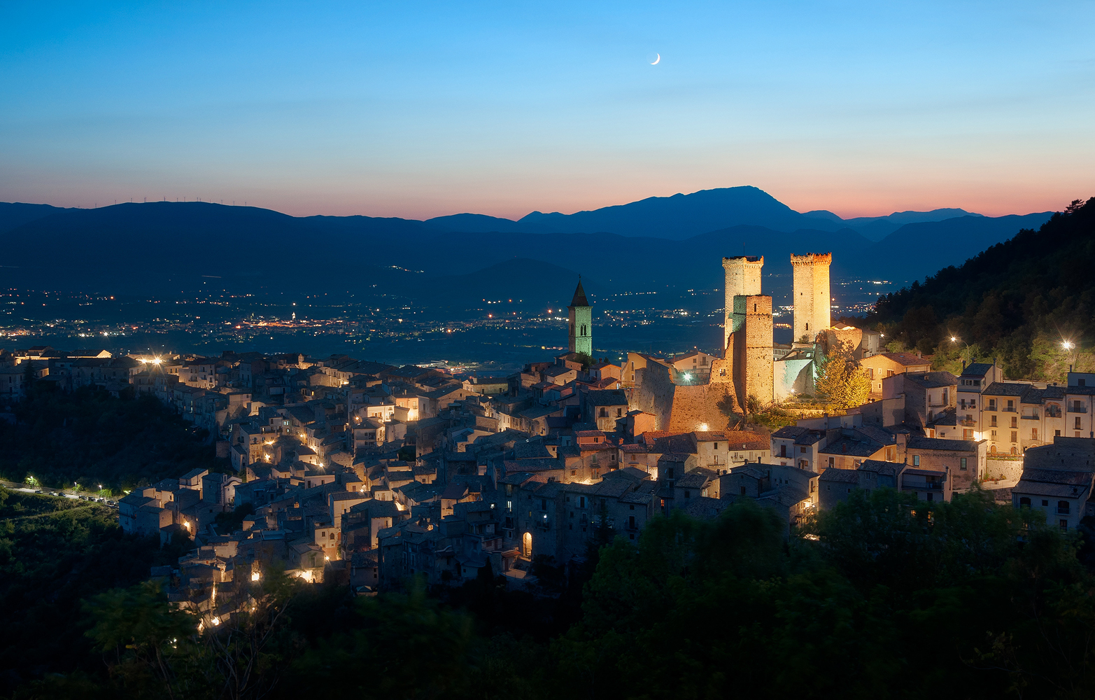 The Moon Over Pacentro