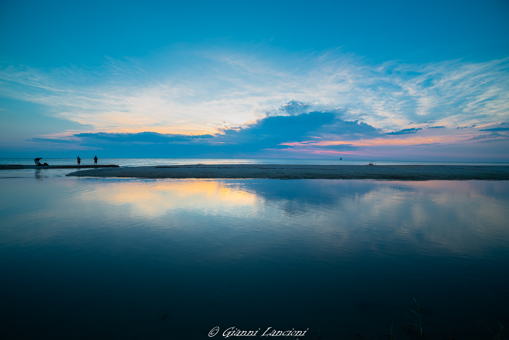 Aurora alla foce del Chienti