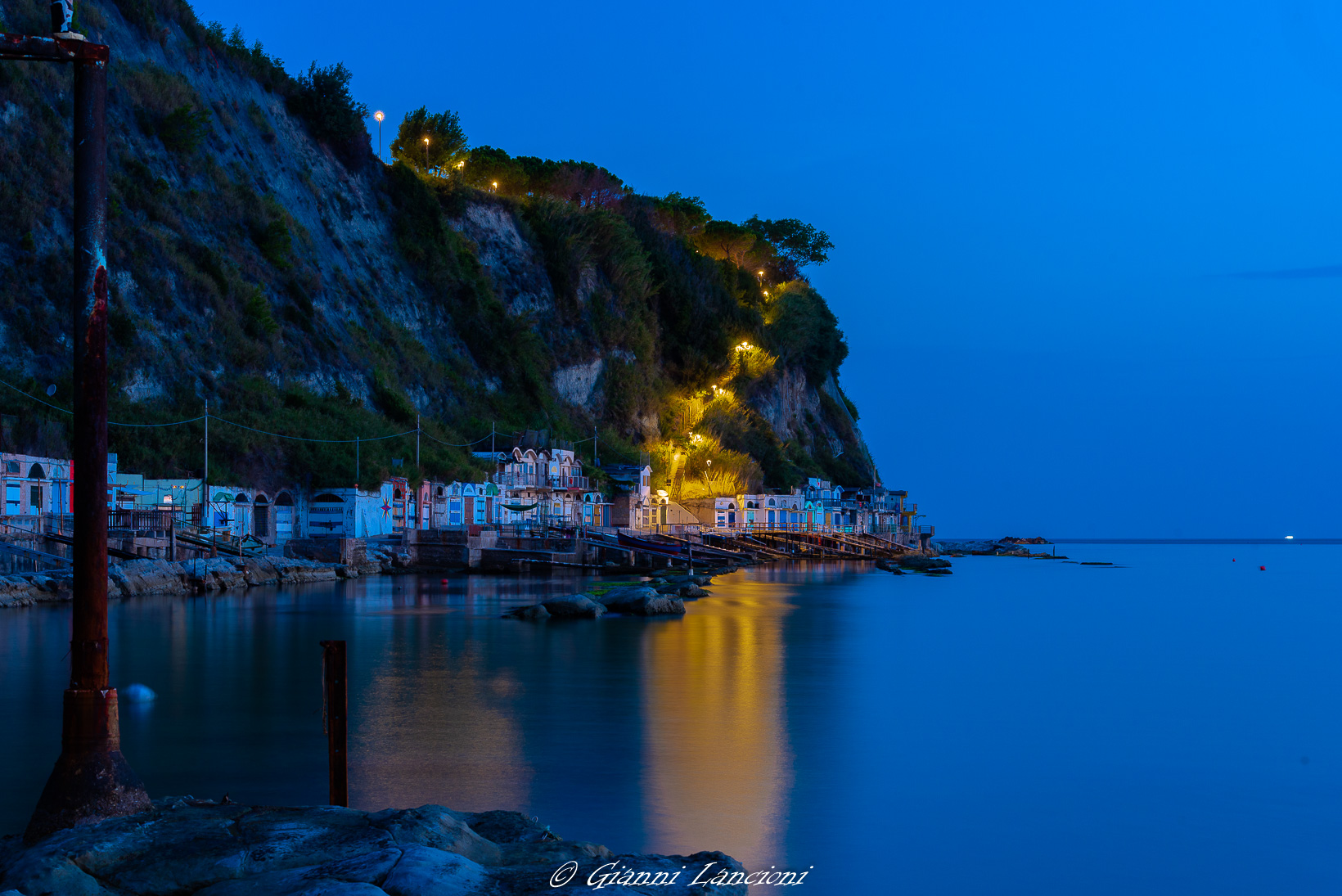 Grotte del Passetto ora blu