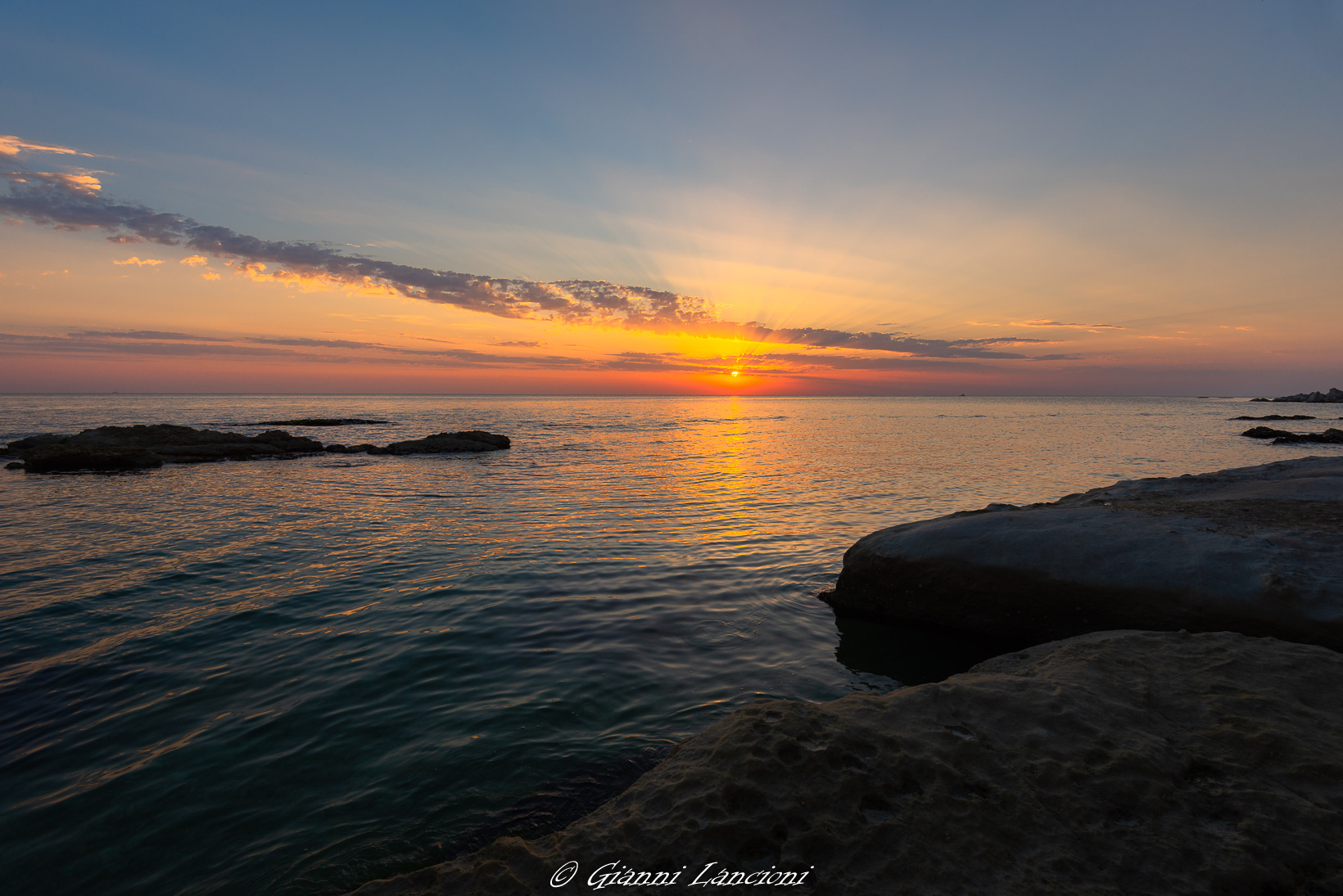 Alba alle Grotte del Passetto