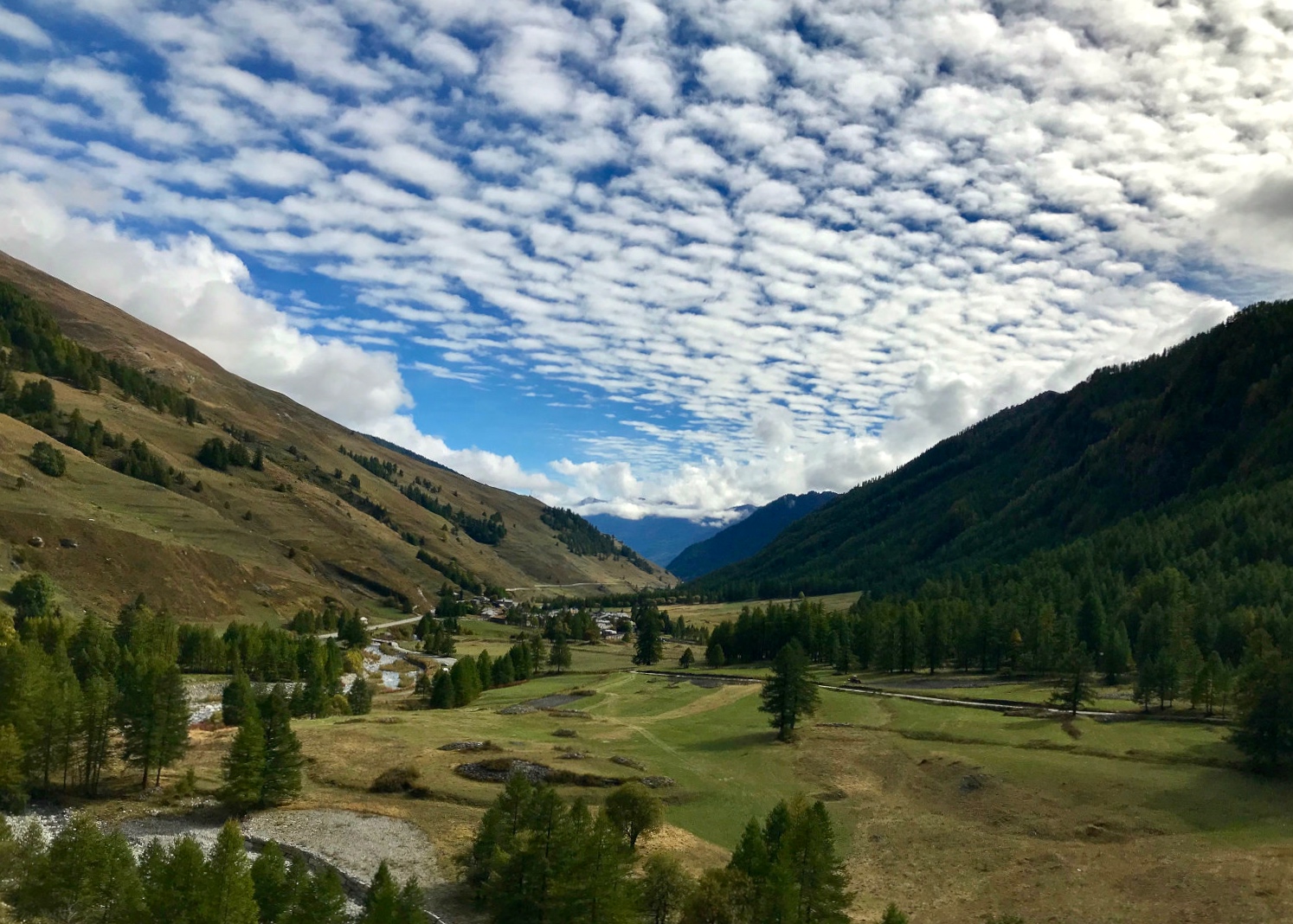 Cielo a pecorelle sopra Chianaie