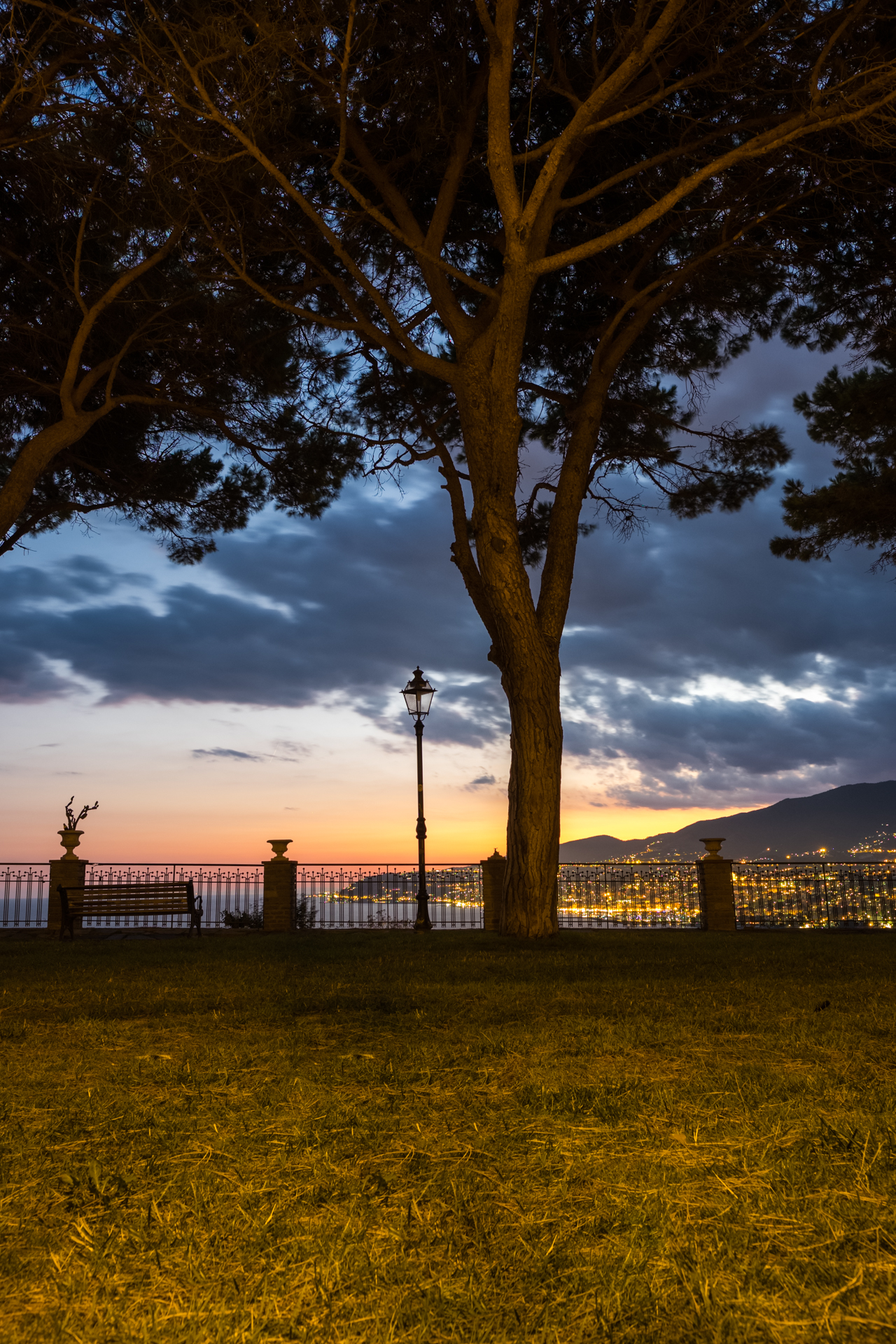 The garden above the sea