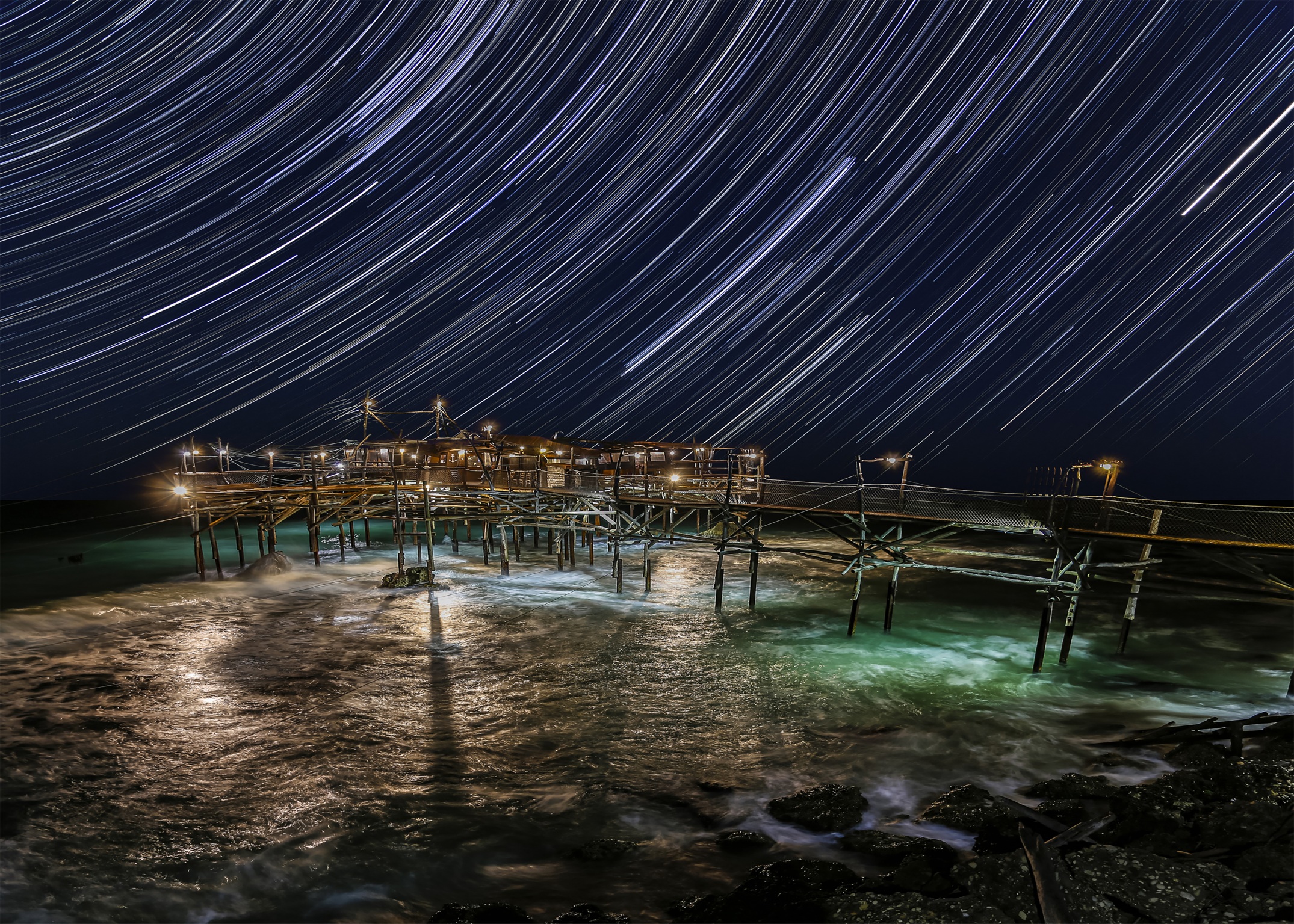 Star trail con trabocco