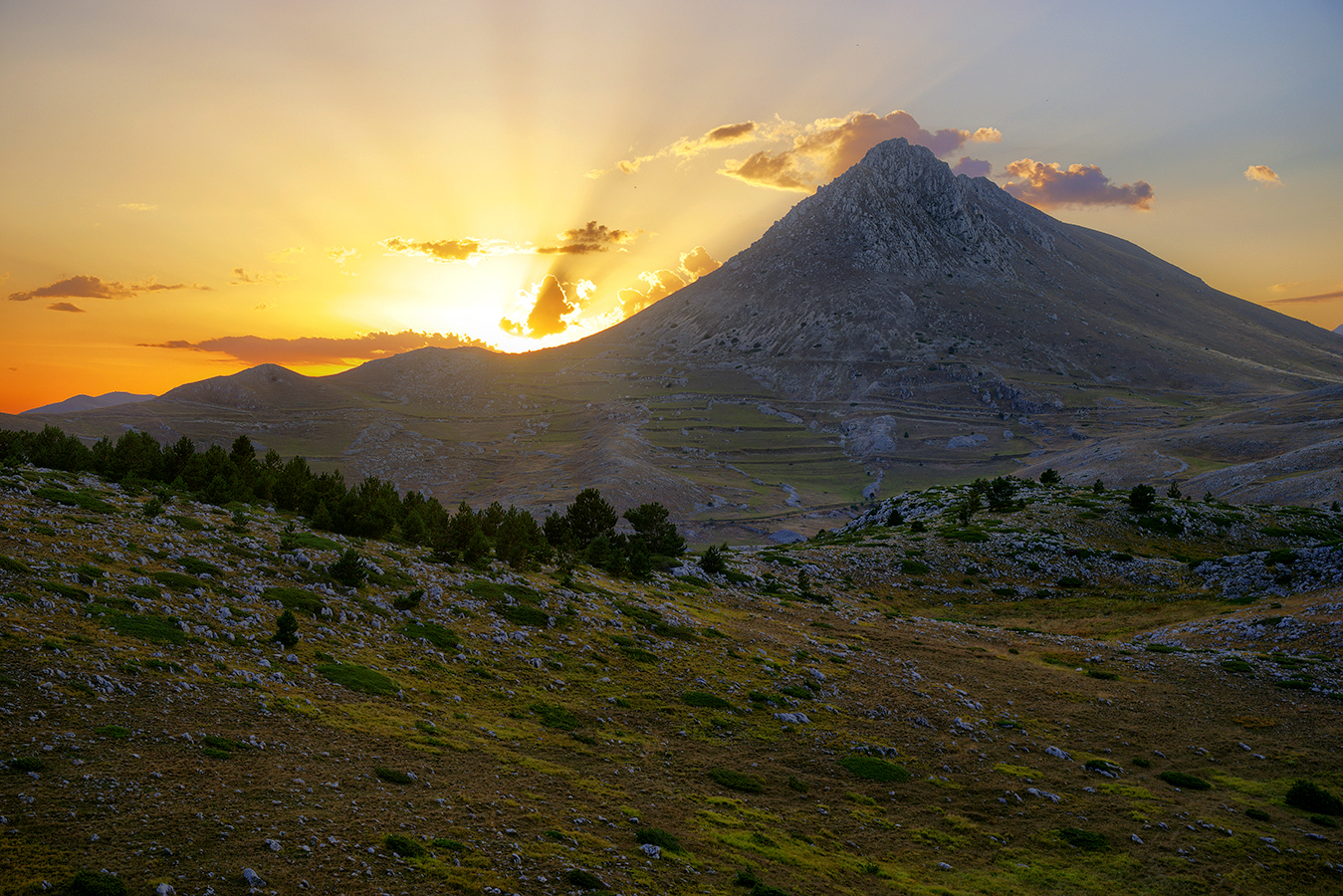 Sunset over Mount Bolza