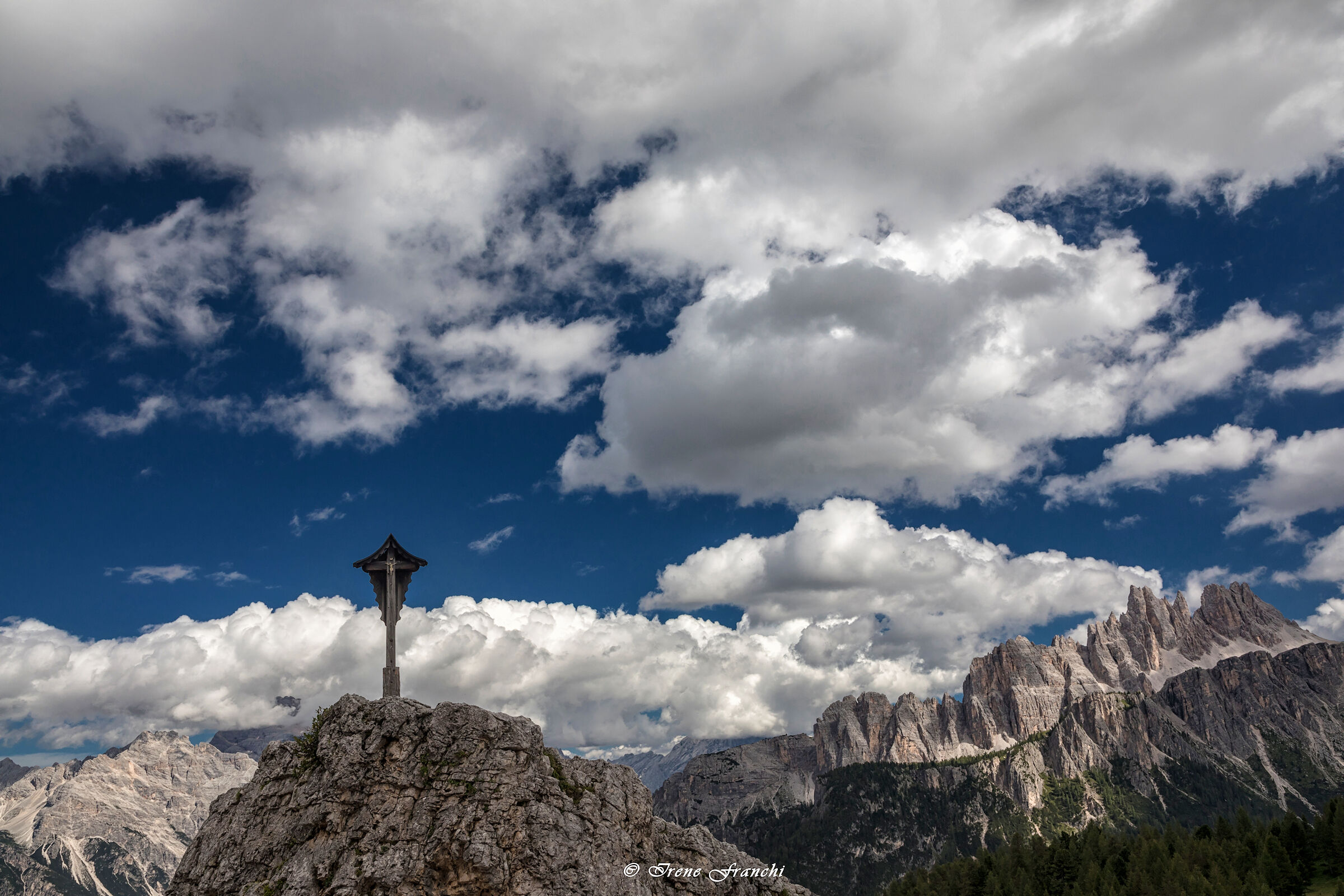 On the peaks of Paradise