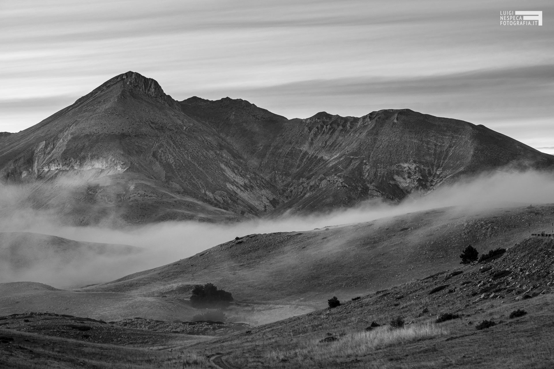 Nebbie al Monte Camicia - Gran Sasso