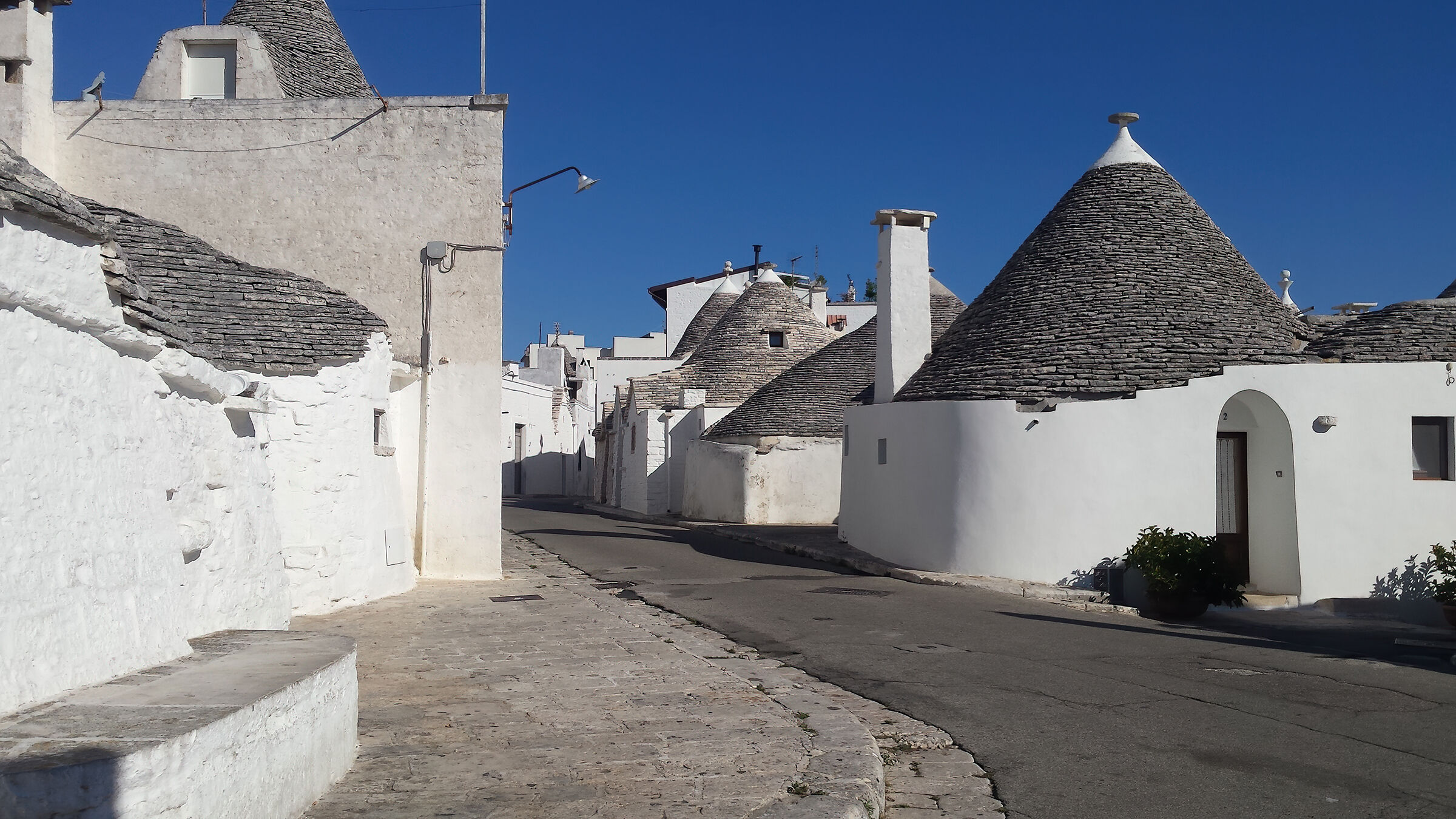 Puglia: cartolina da Alberobello