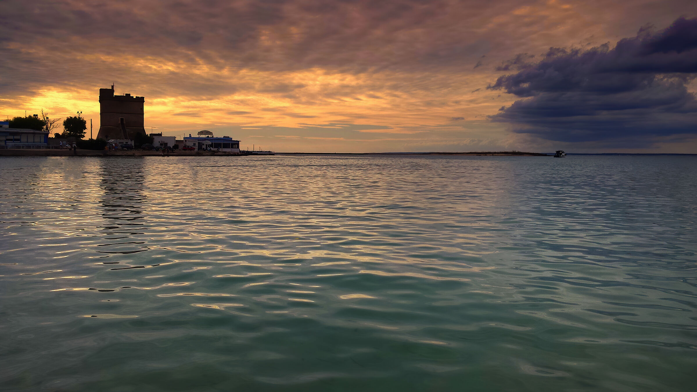 Tramonto presso la torre di Sant' Isidoro - Salento