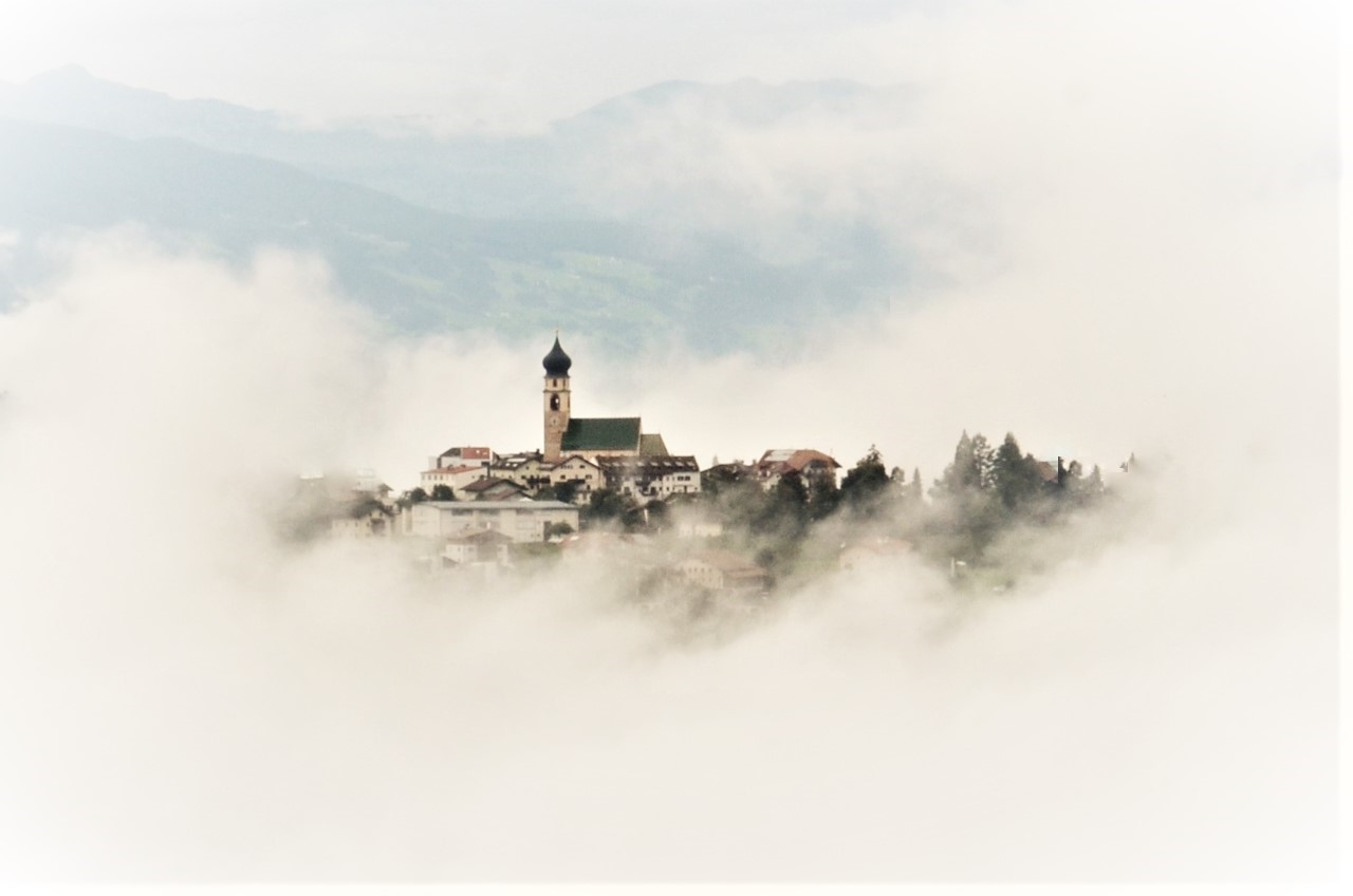 Fié sospesa tra le nuvole