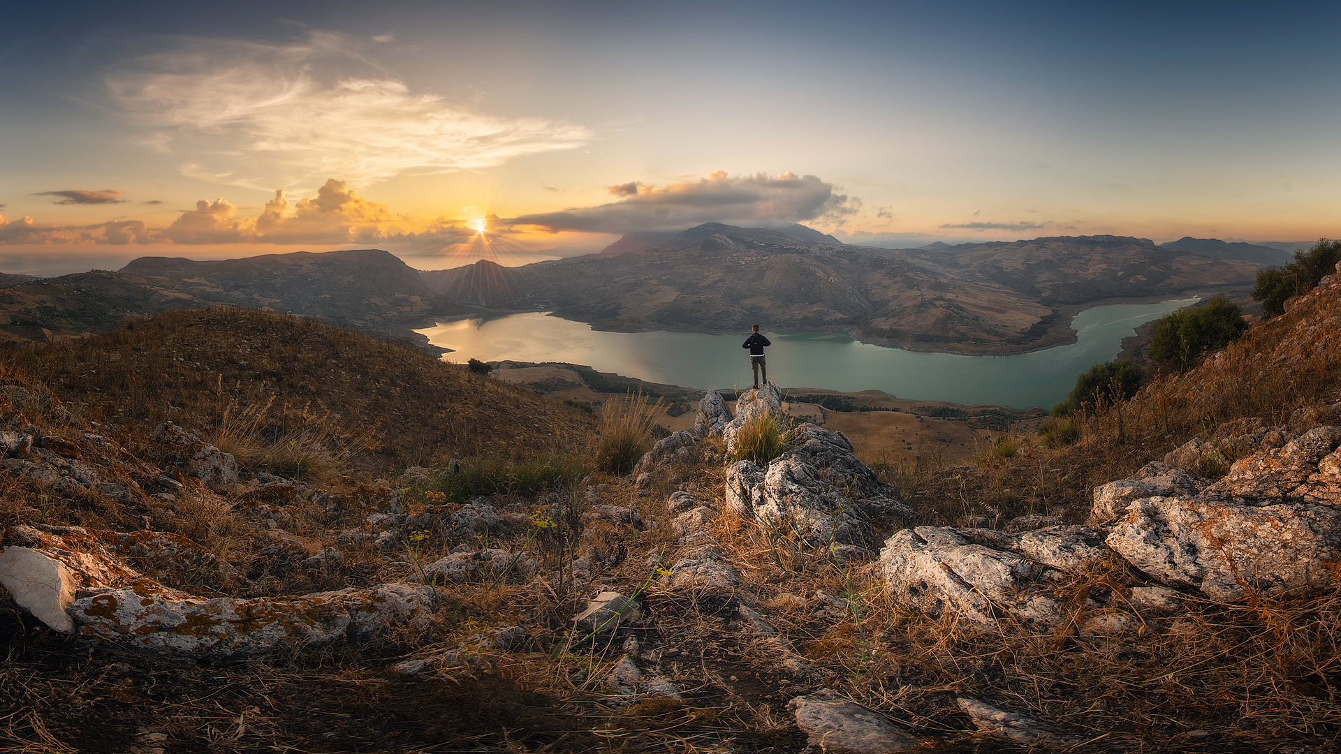 Alba al lago di Caccamo