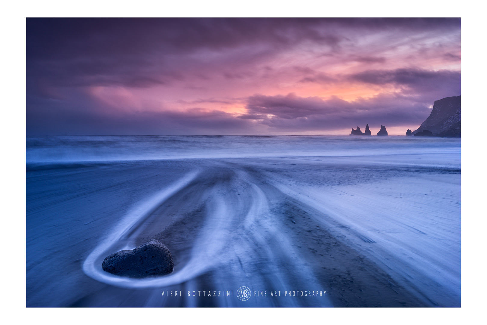 Reynisdrangar al crepuscolo