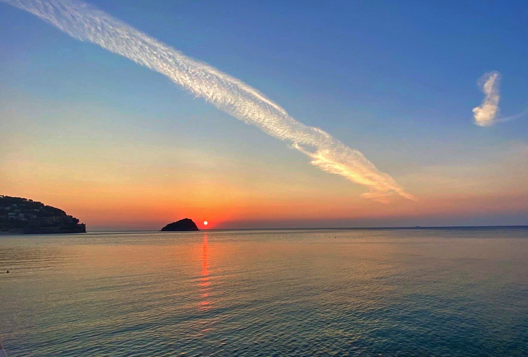 Sei chiara come l'alba...