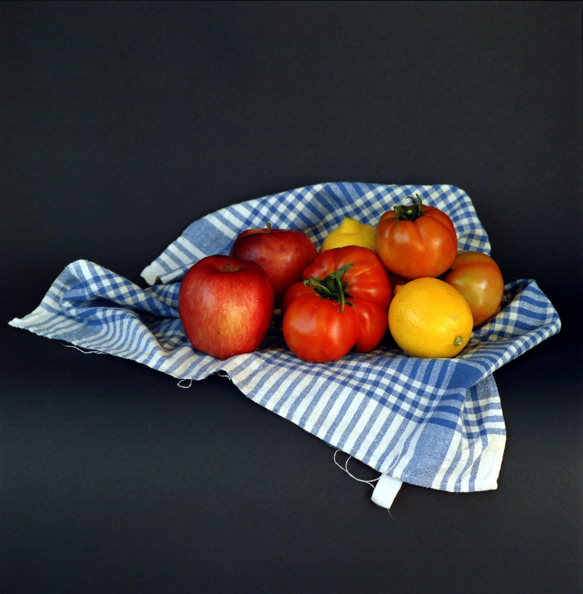 Natura morta con canovaccio