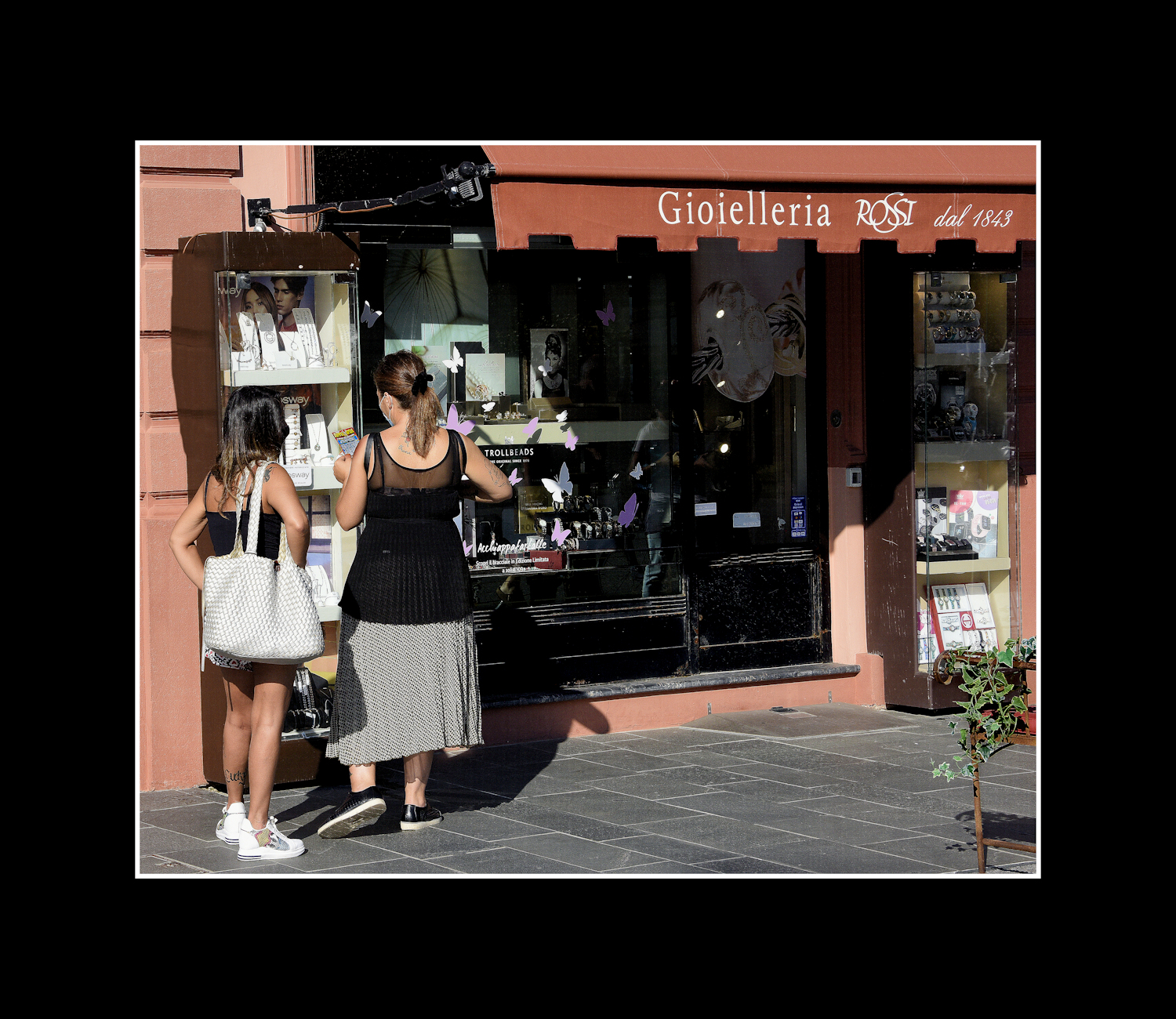 Senza Lilleri 'un si Lallera...