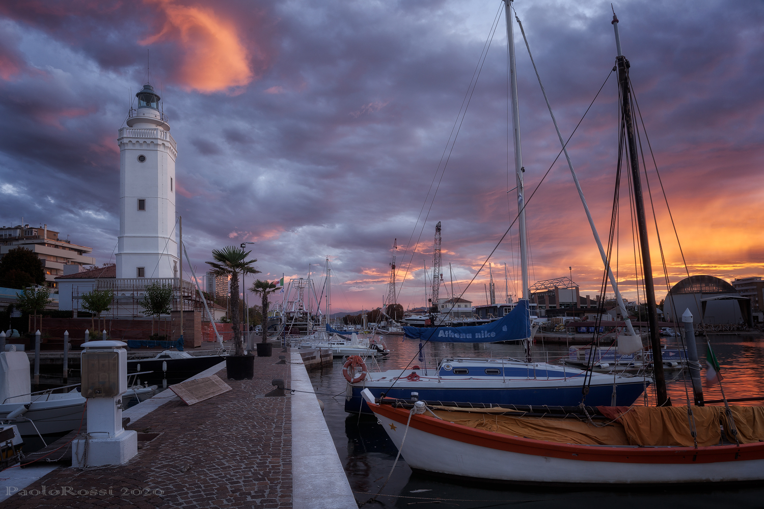 Tramonto al porto...
