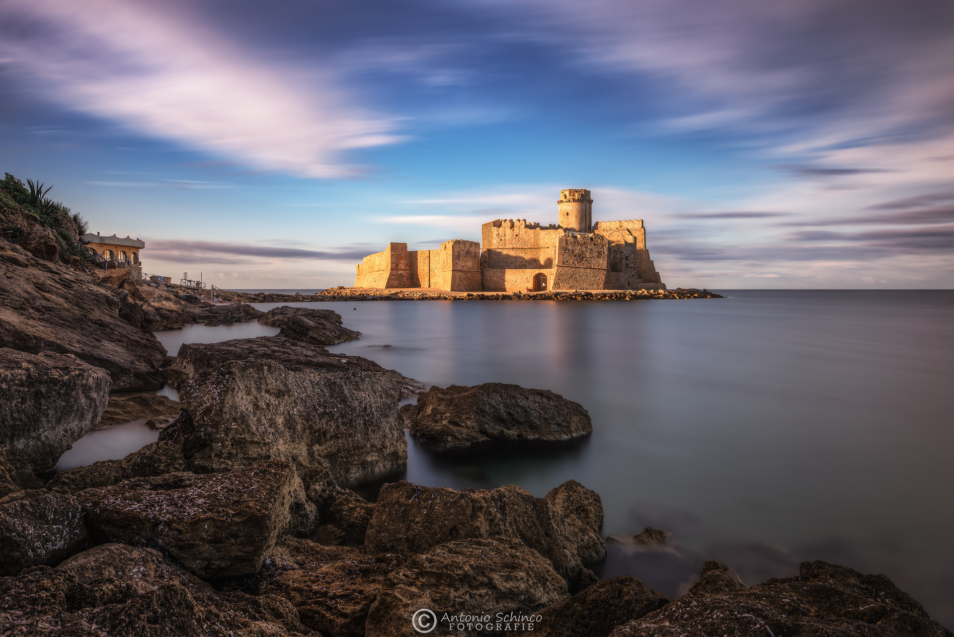 Long Morning Exhibitions In That Of Le Castella