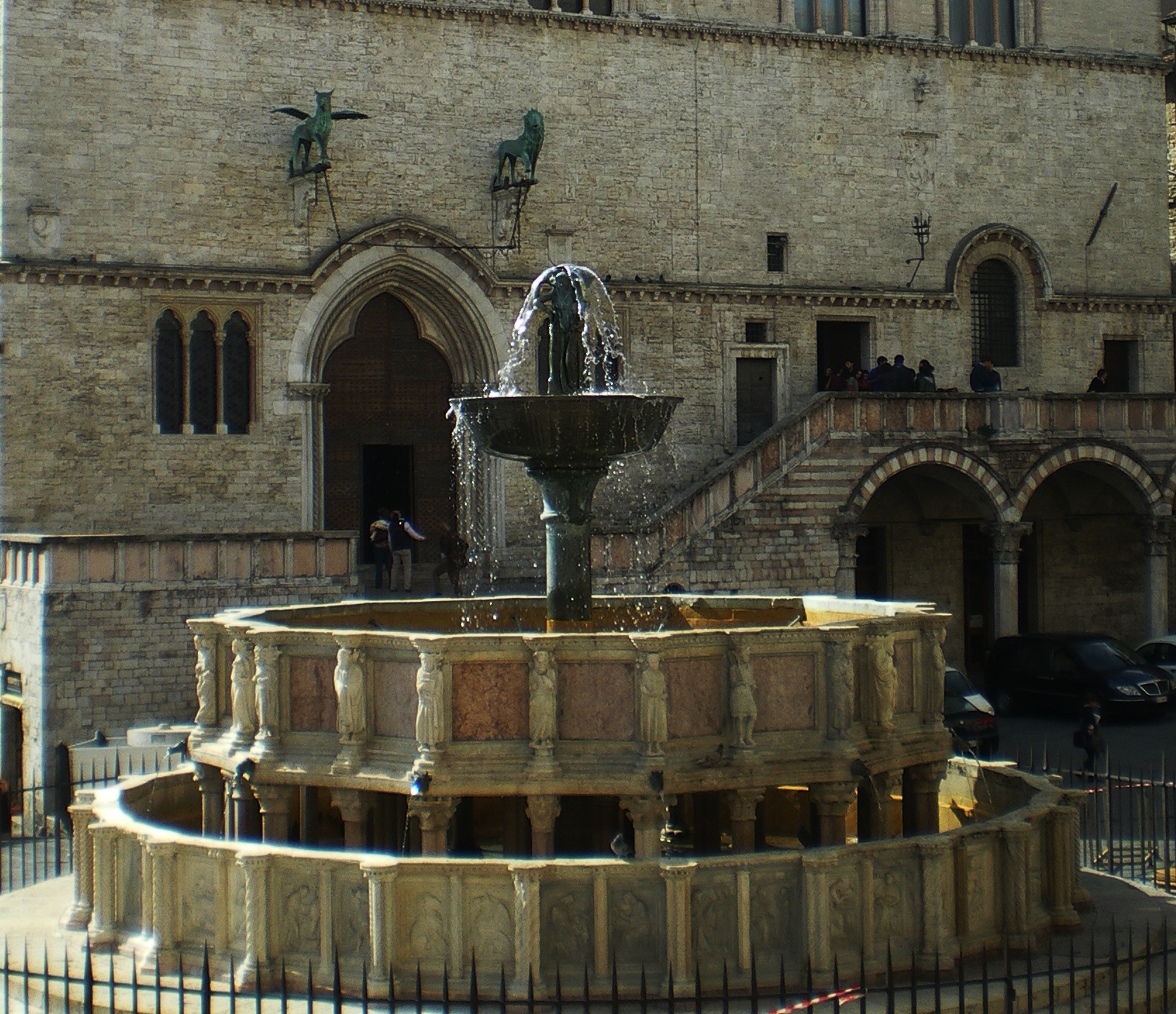 fontana medioevale di perugia