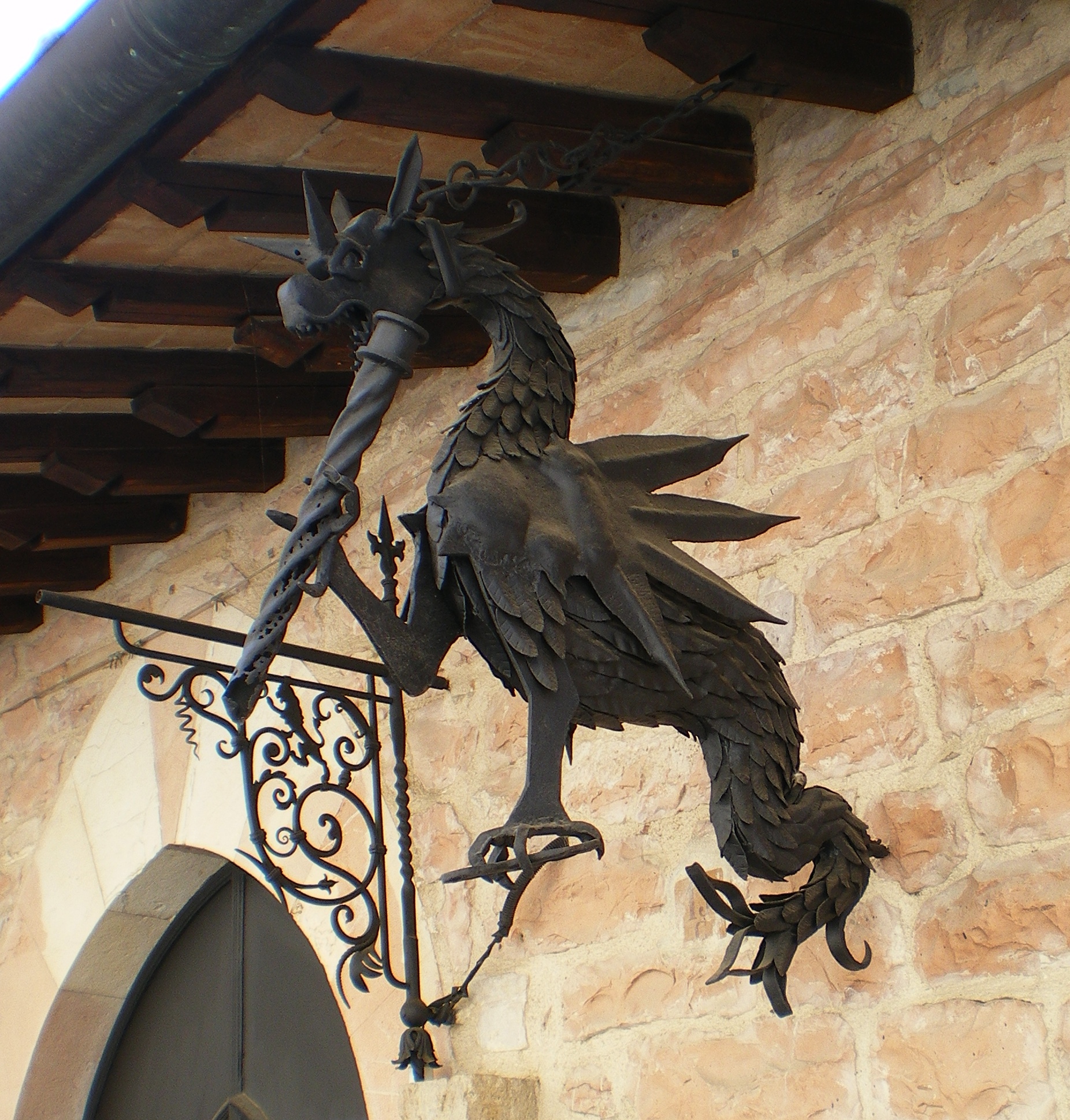 assisi , le tipiche lavorazioni del ferro medioevale