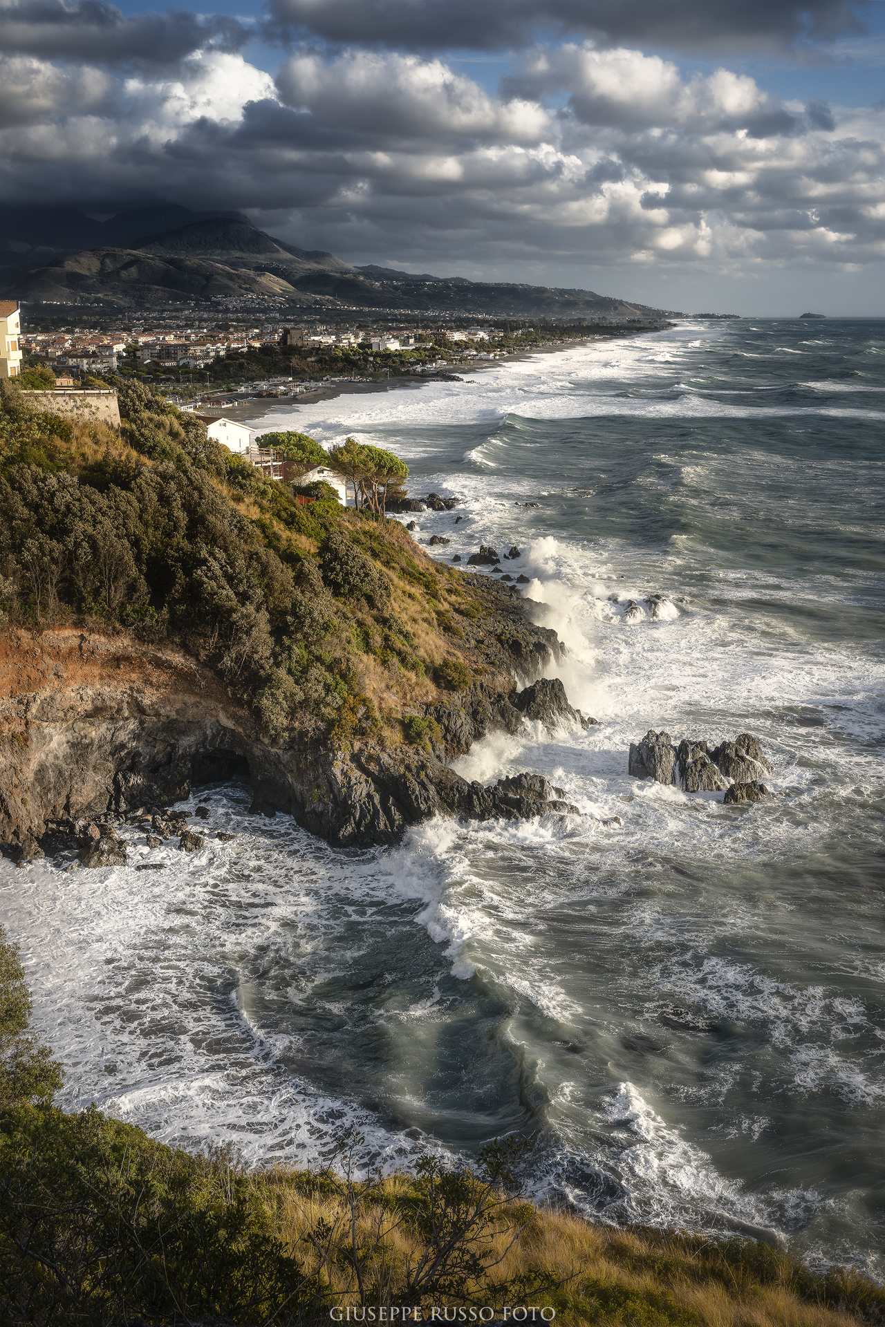 Stormy sea in Scalea