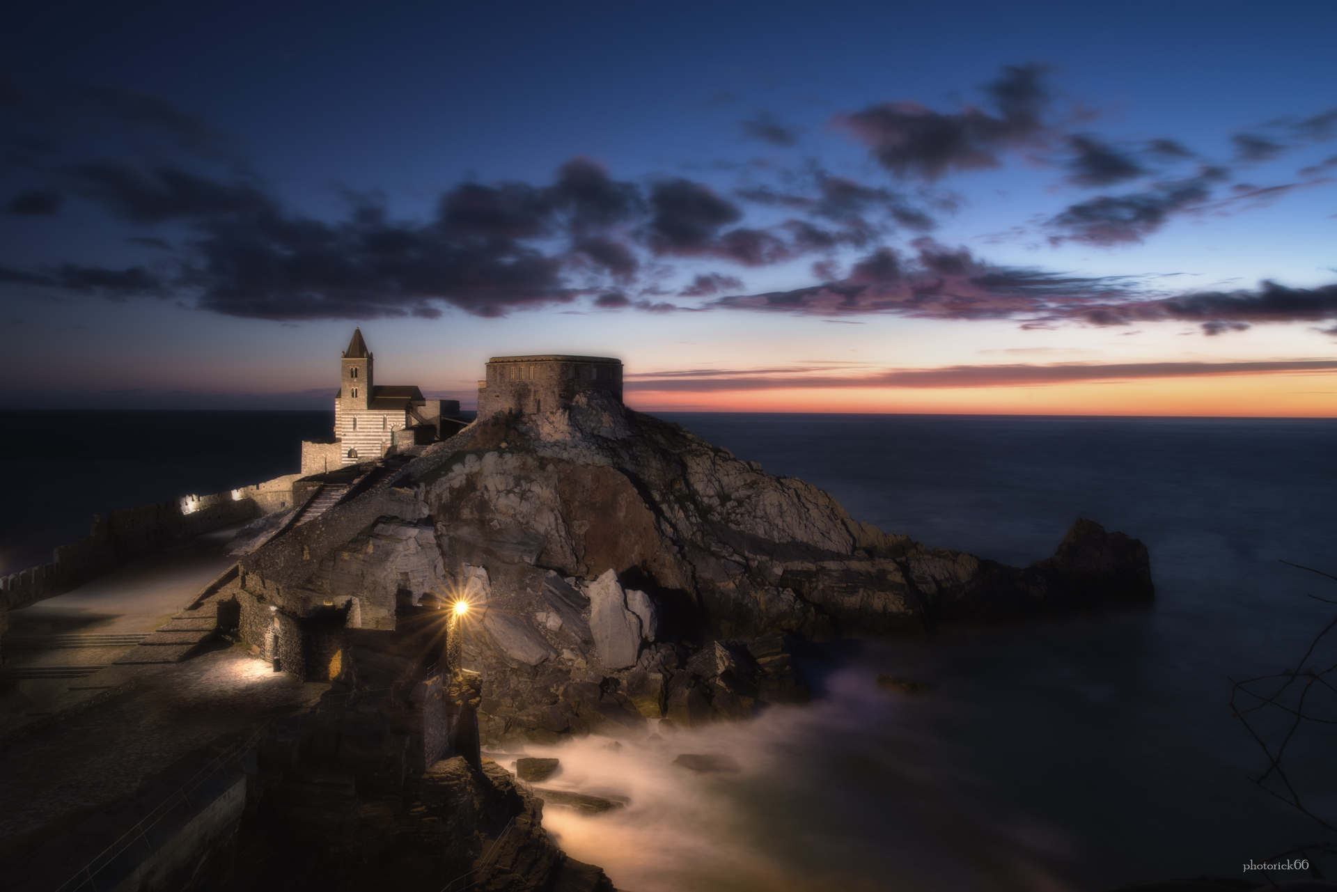 Portovenere dark
