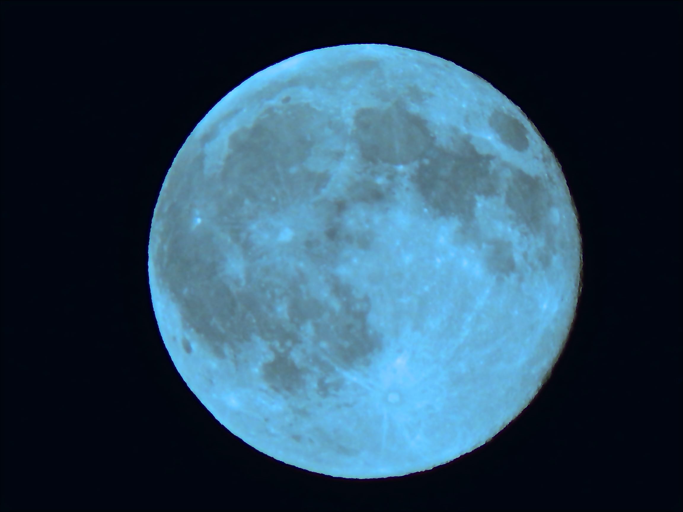 The moon full of Halloween.