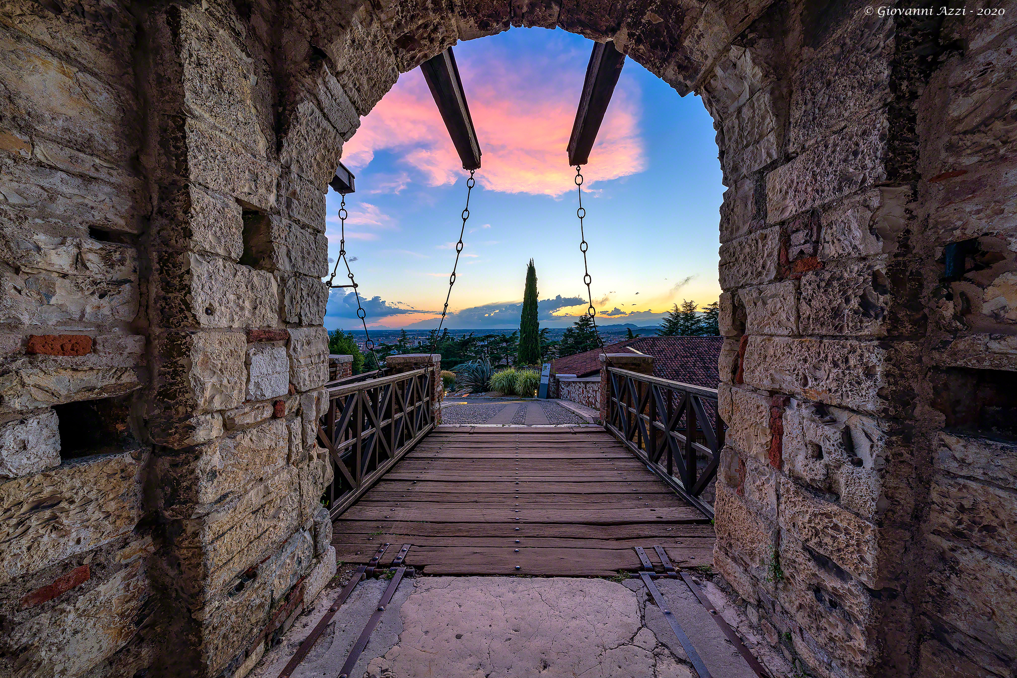 Tramonto dal portale