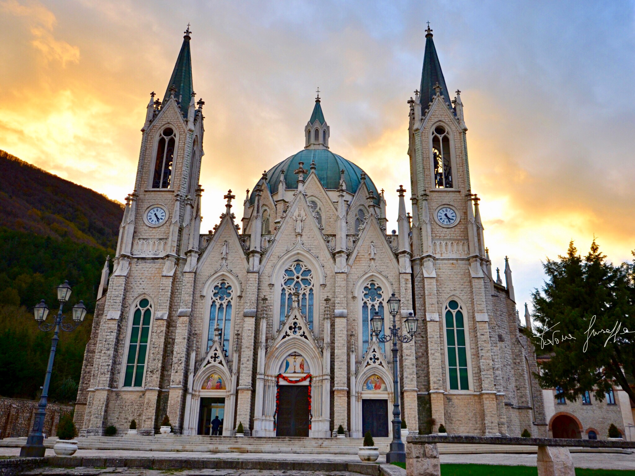 Church of Castelpetroso (is) Molise