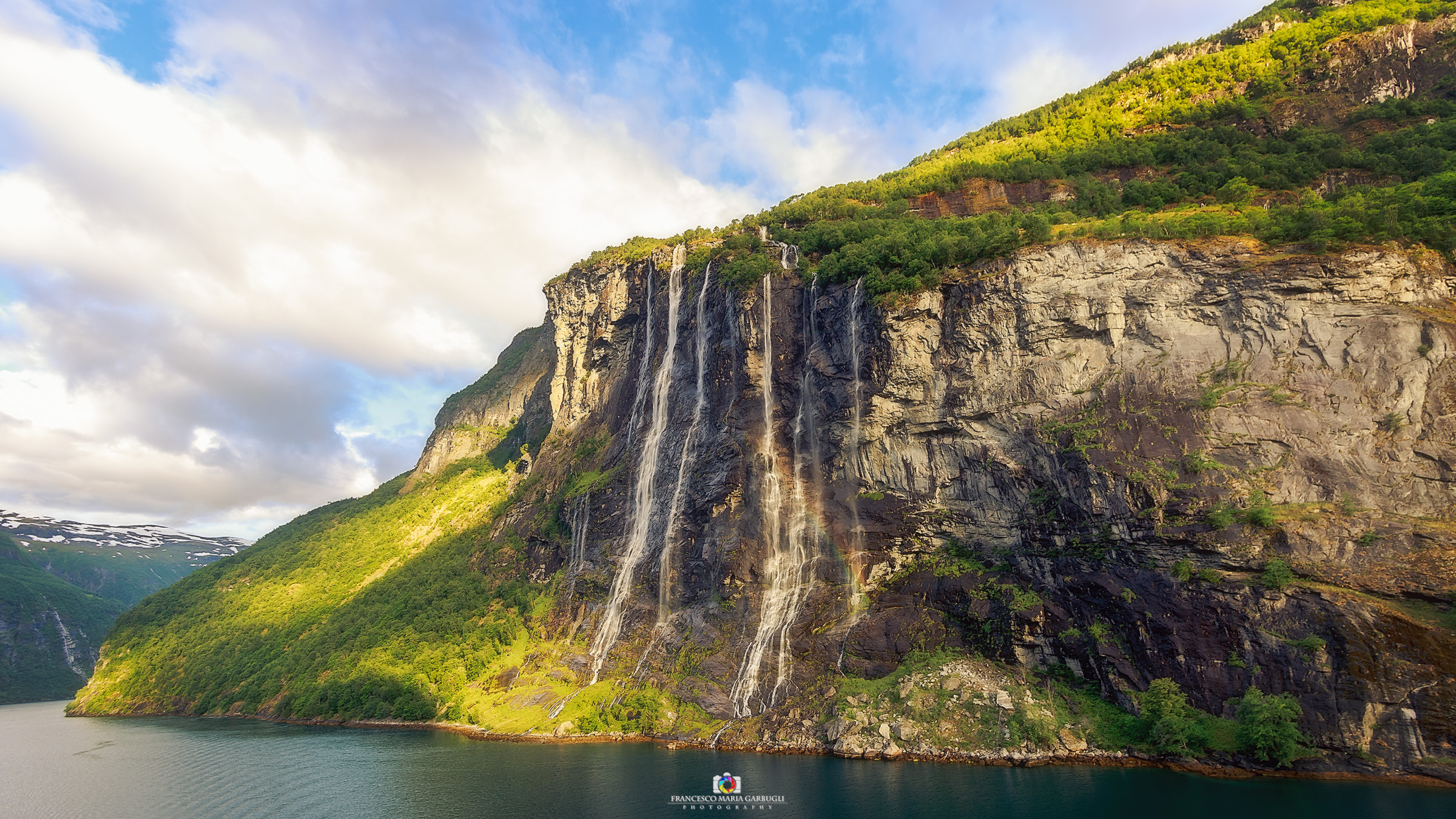 Navigando sotto le Sette Sorelle Geirangerfiord