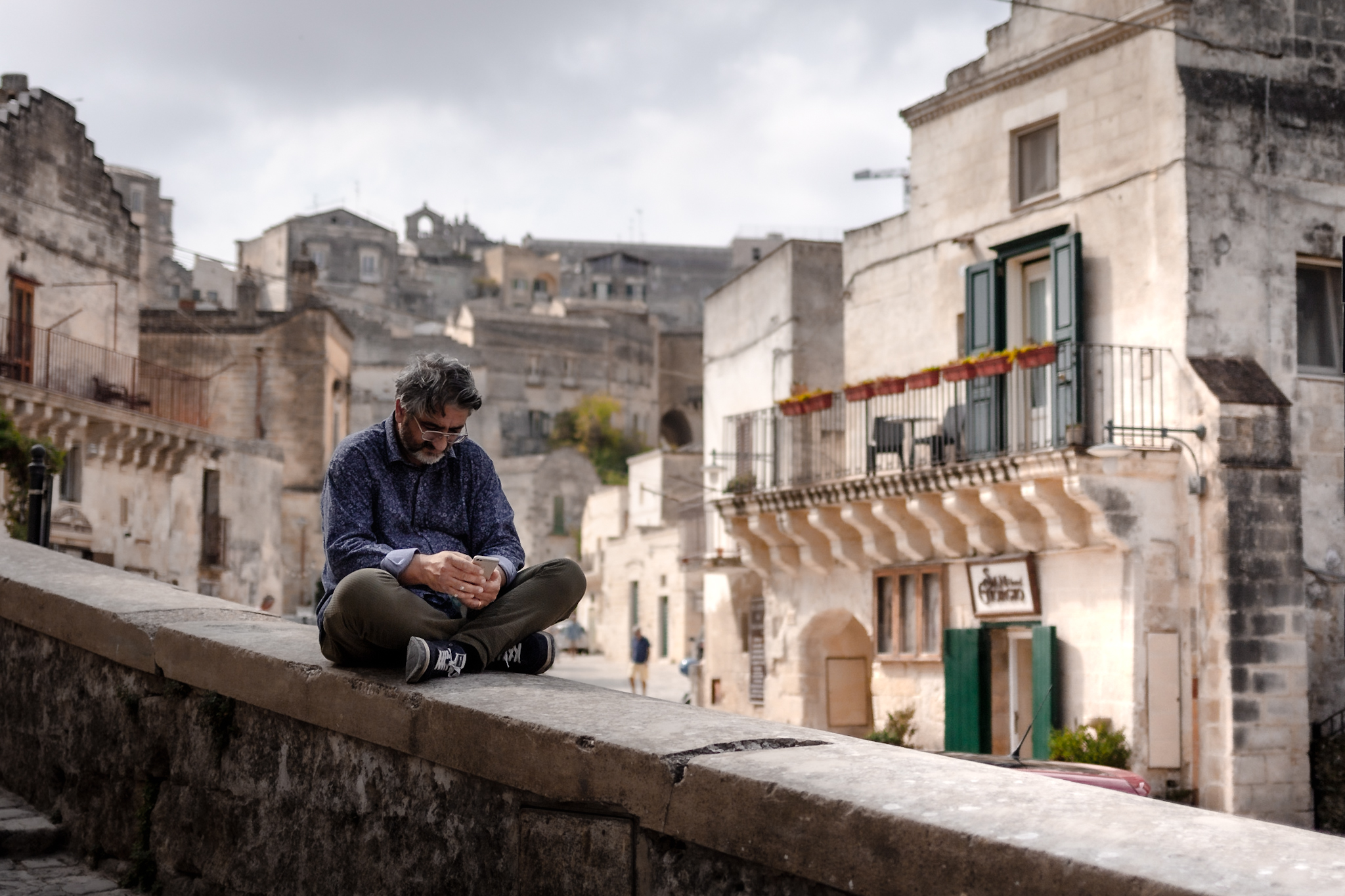 Estrano estraniato - Wikipedia