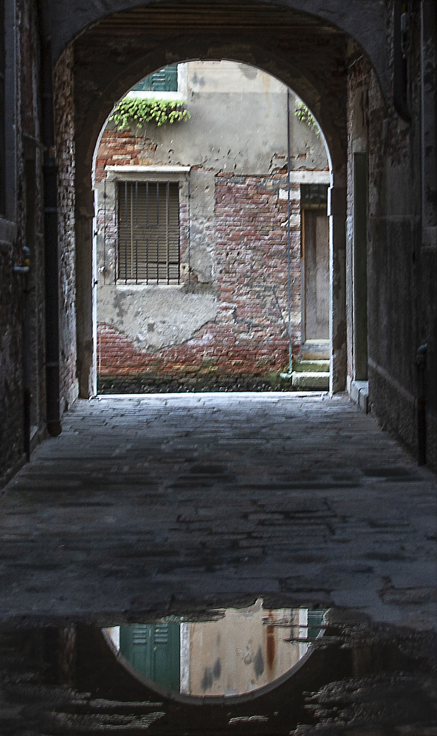 Venezia sottoportego