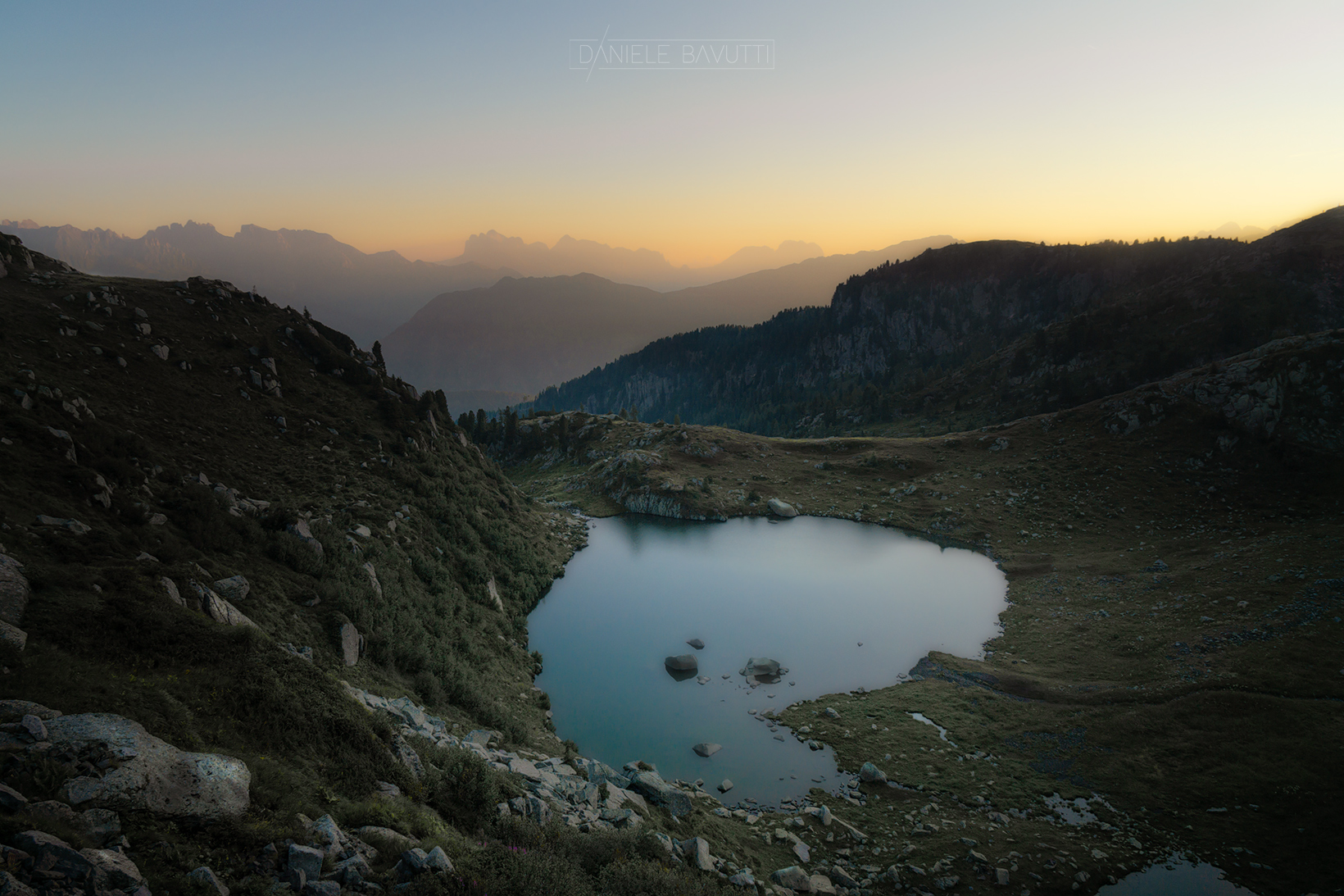 Lago delle Trote all'alba