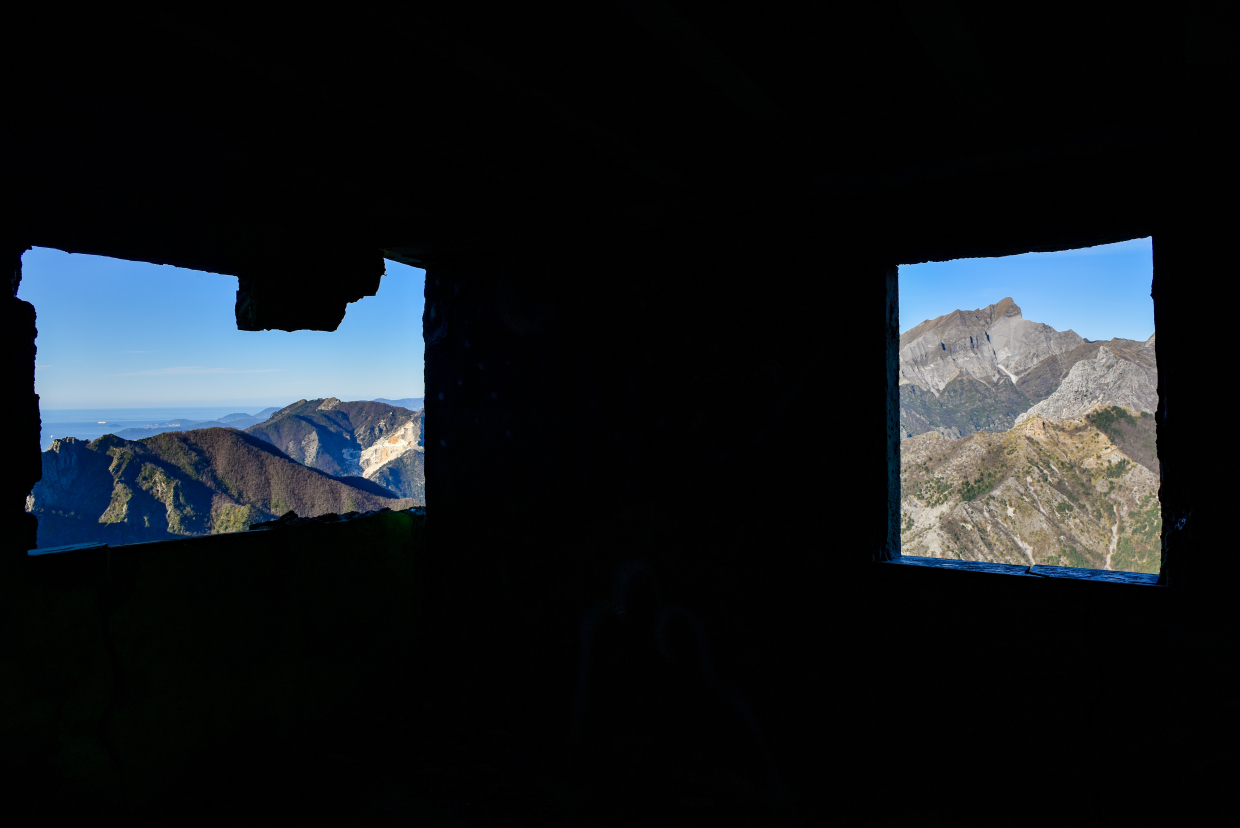 "camera con vista sulle Apuane"