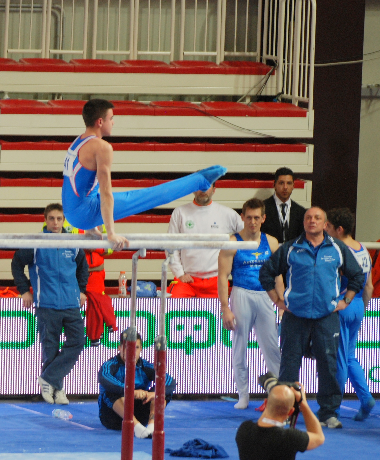 Squadra alle parallele simmetriche