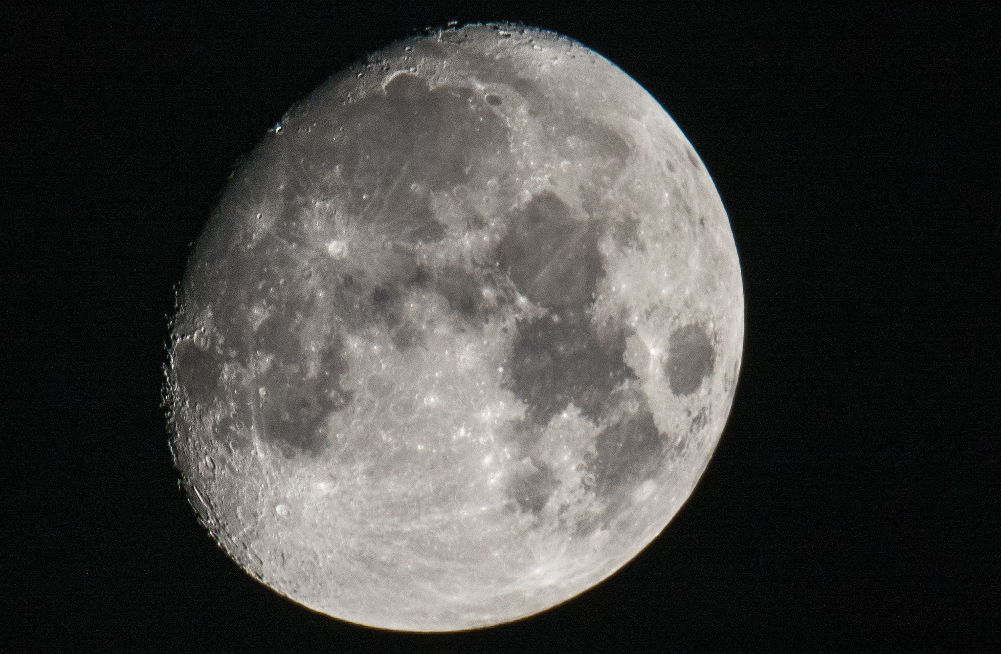 luna nikon d7200 + sigma 60-600 mano libera
