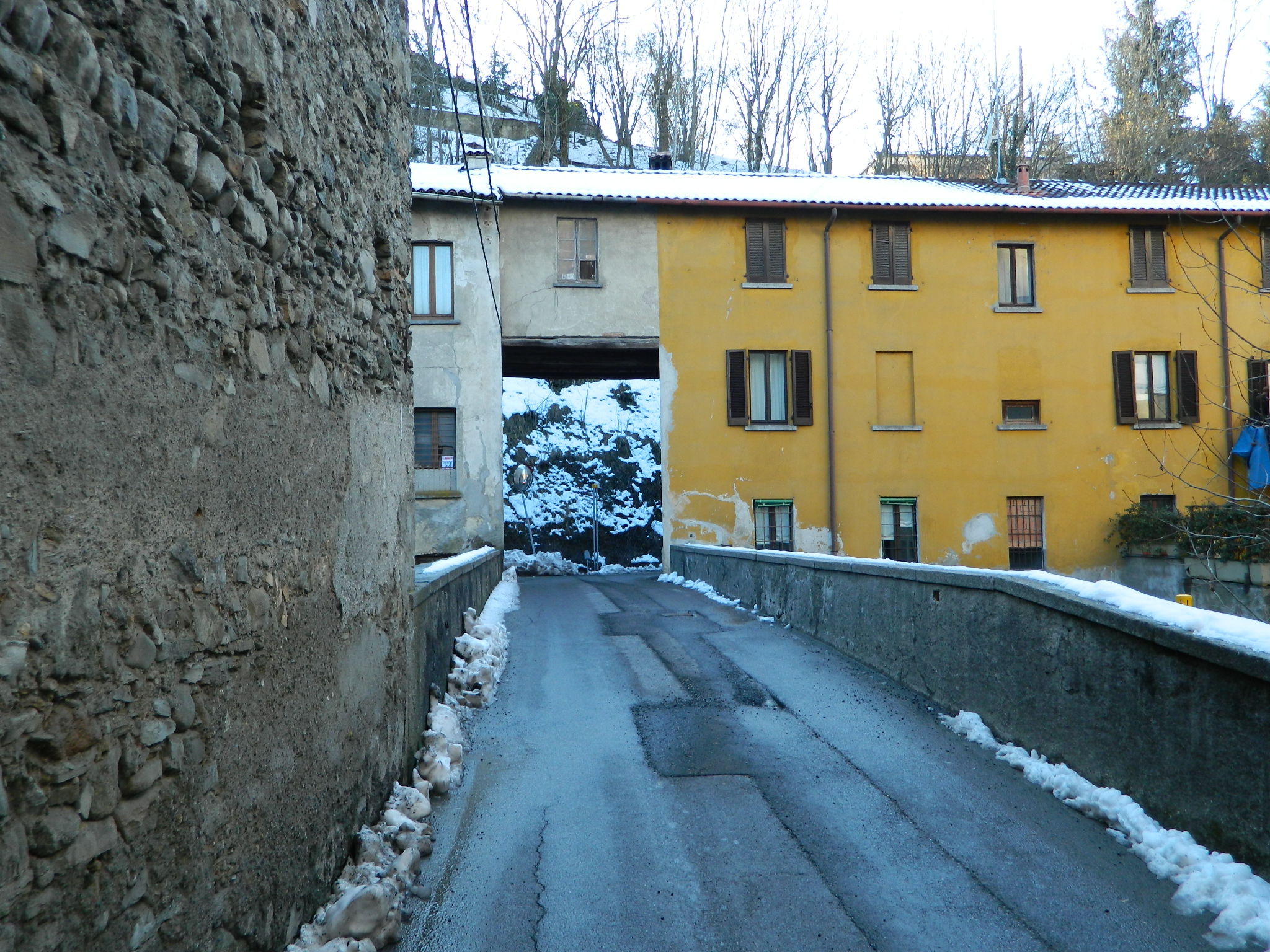 Old road from Hammer Merone