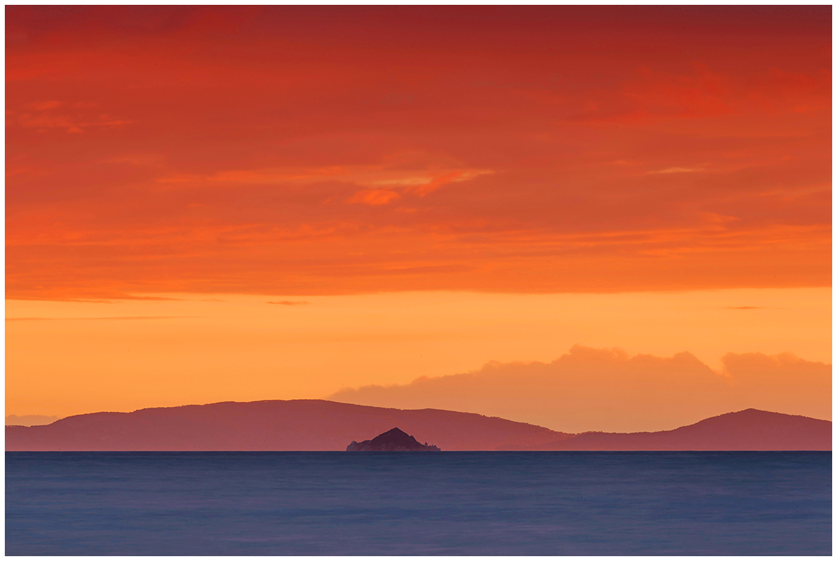 tramonto sull'isola d'Elba
