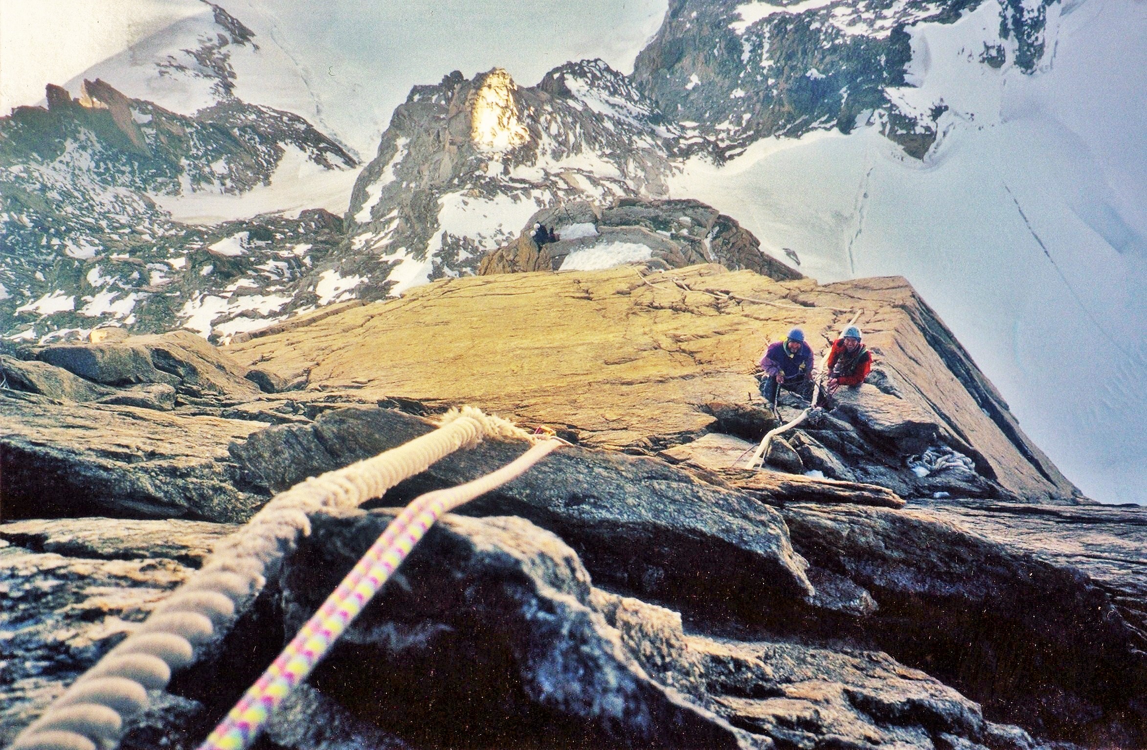 Vintage Mountain-Giant's Tooth