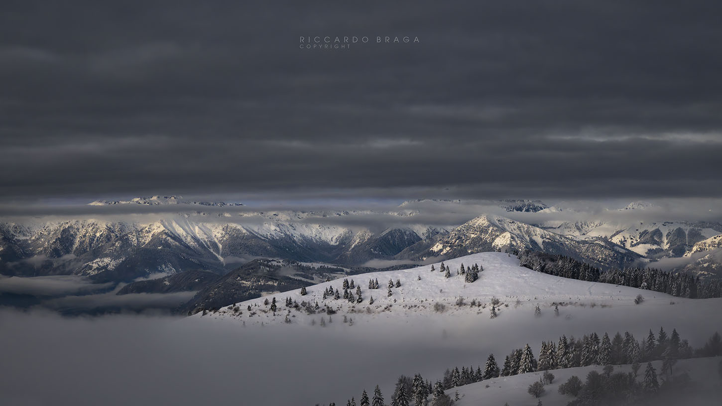 Con lo sguardo a nord.