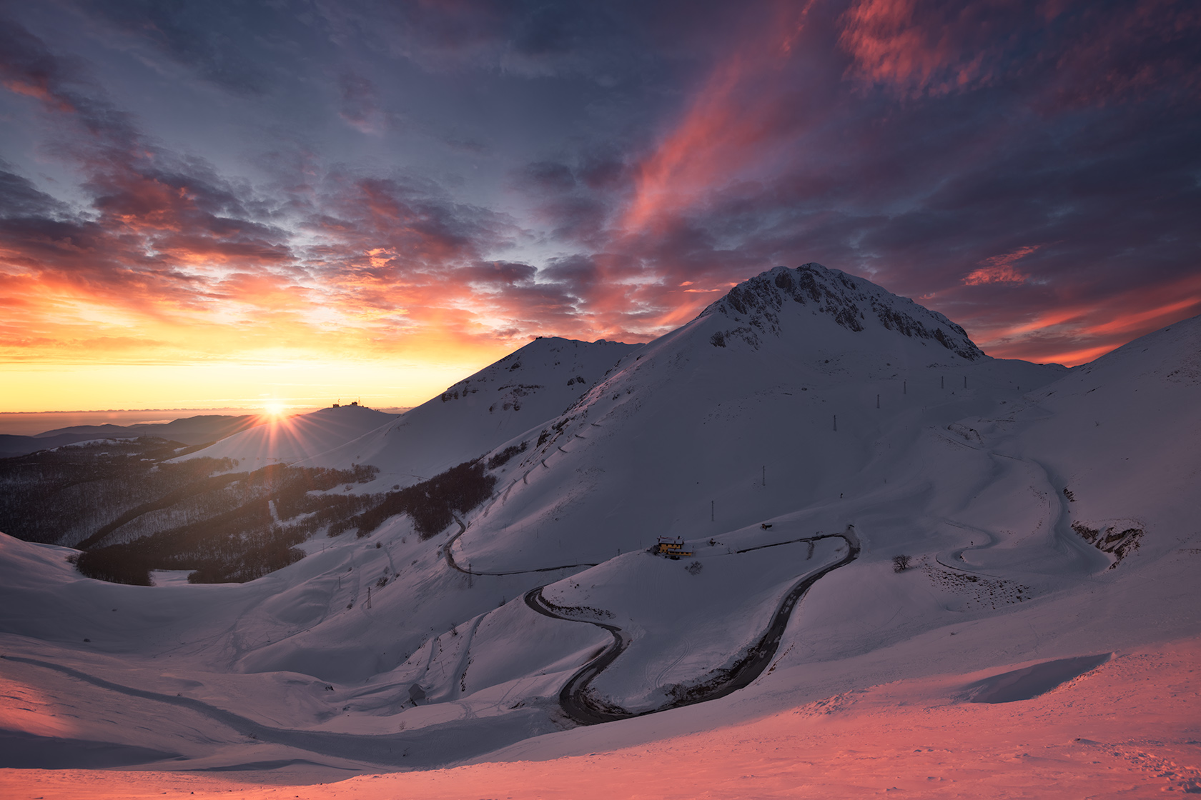 Gli ultimi raggi di luce sulle tre cime del Termnillo