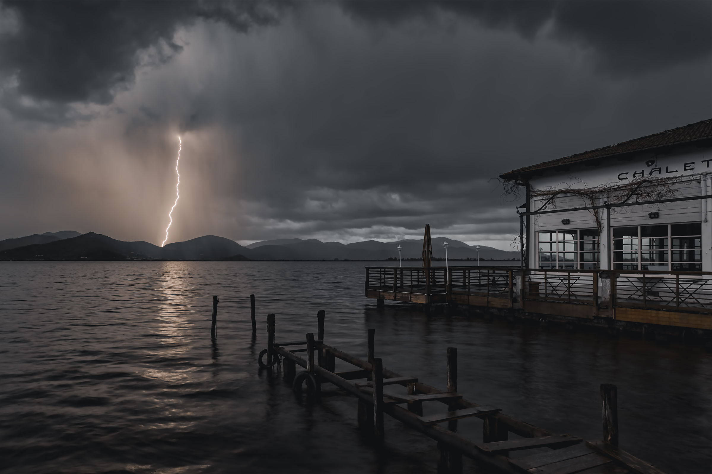 Sotto un temporale ....