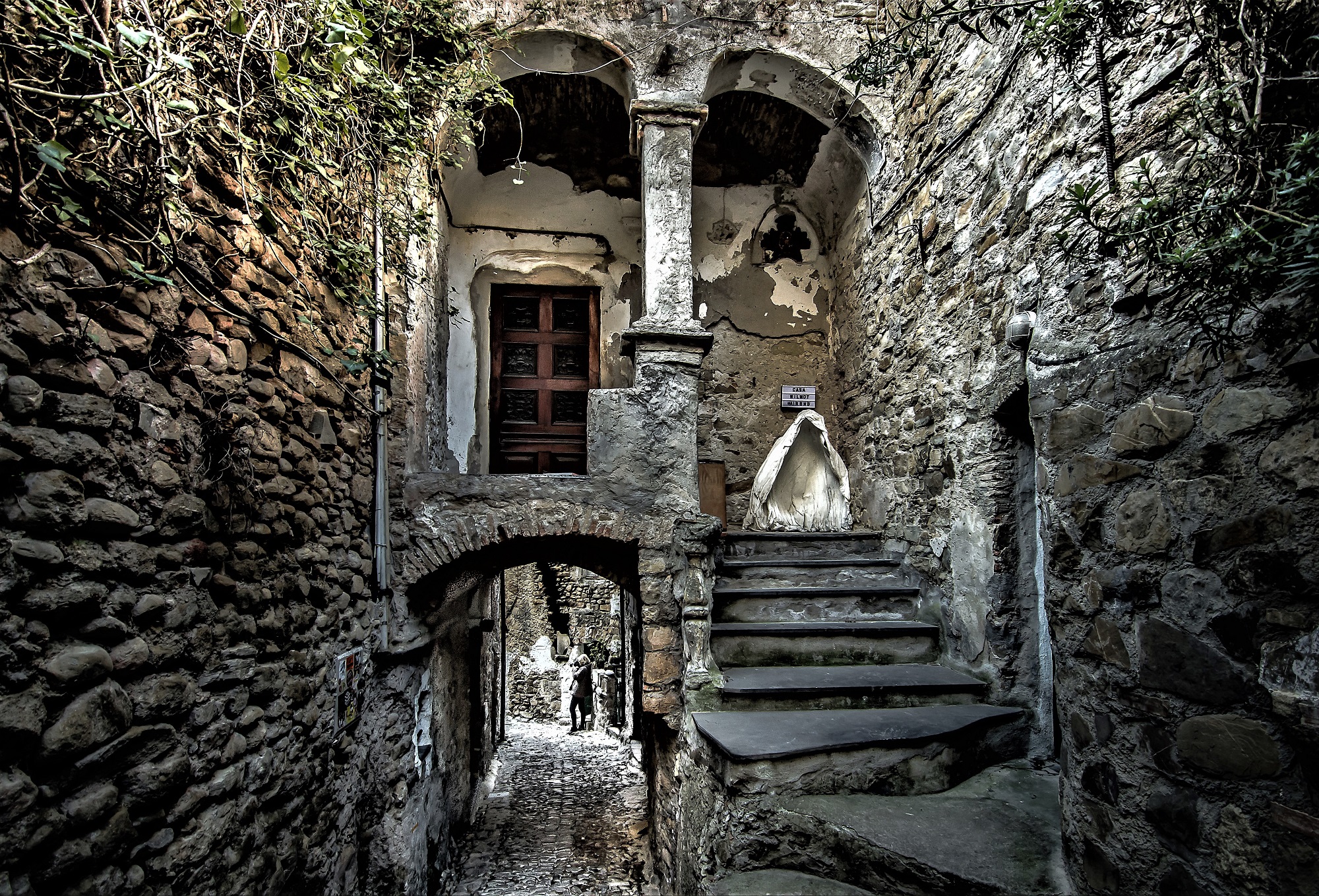 C'è qualcuno in casa...?