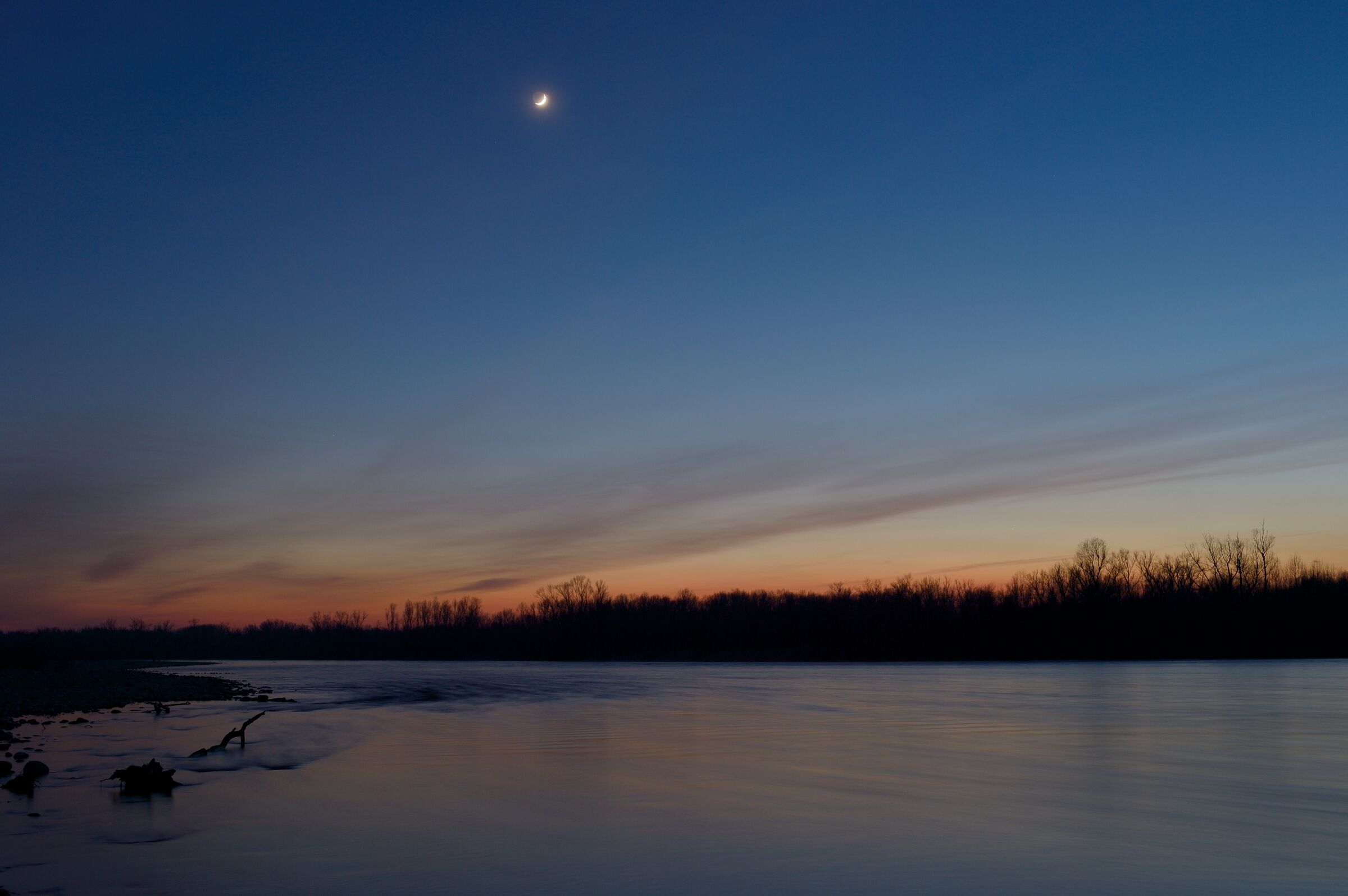 Il Ticino dopo il tramonto