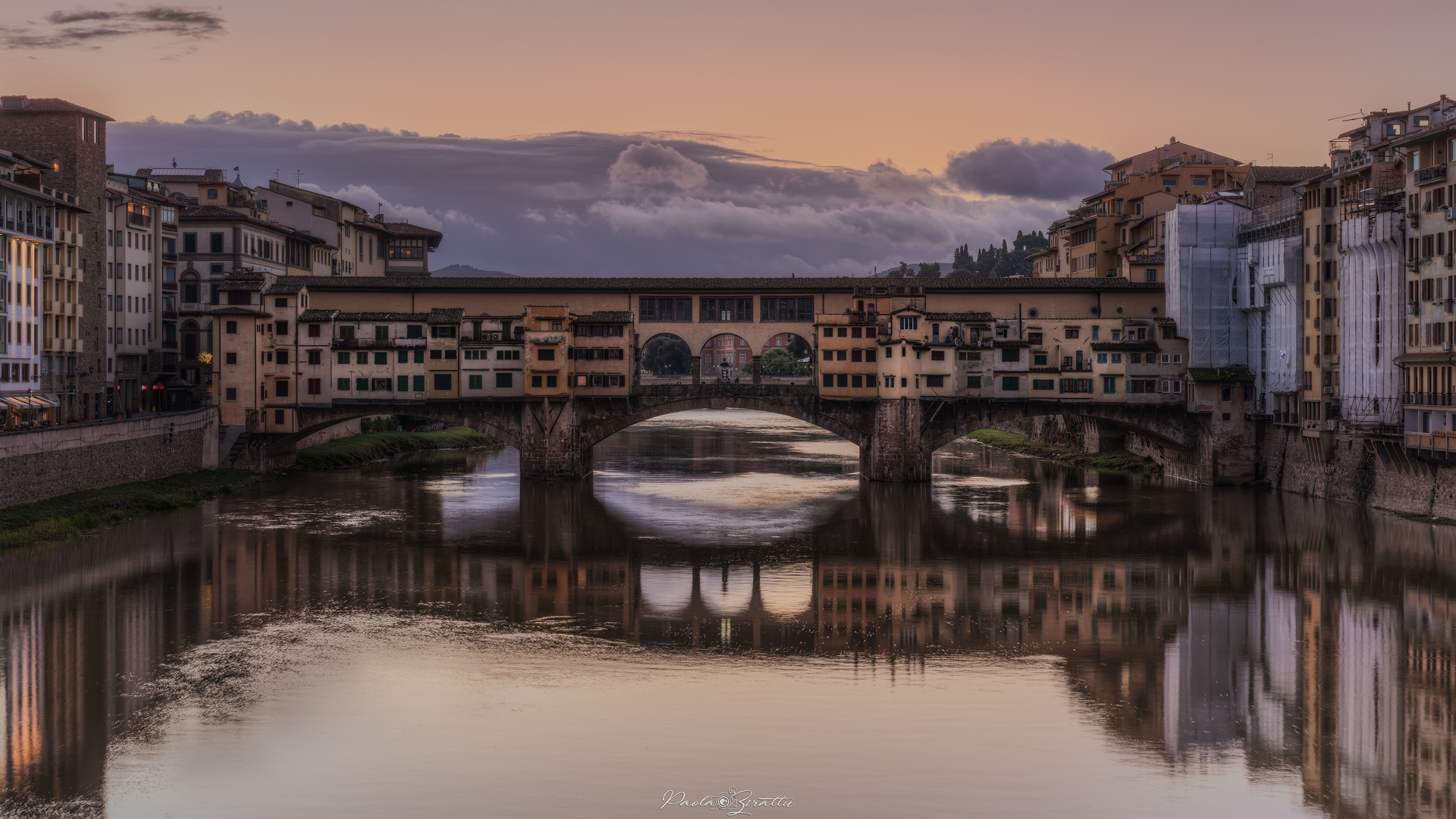 alba a Ponte Vecchio.