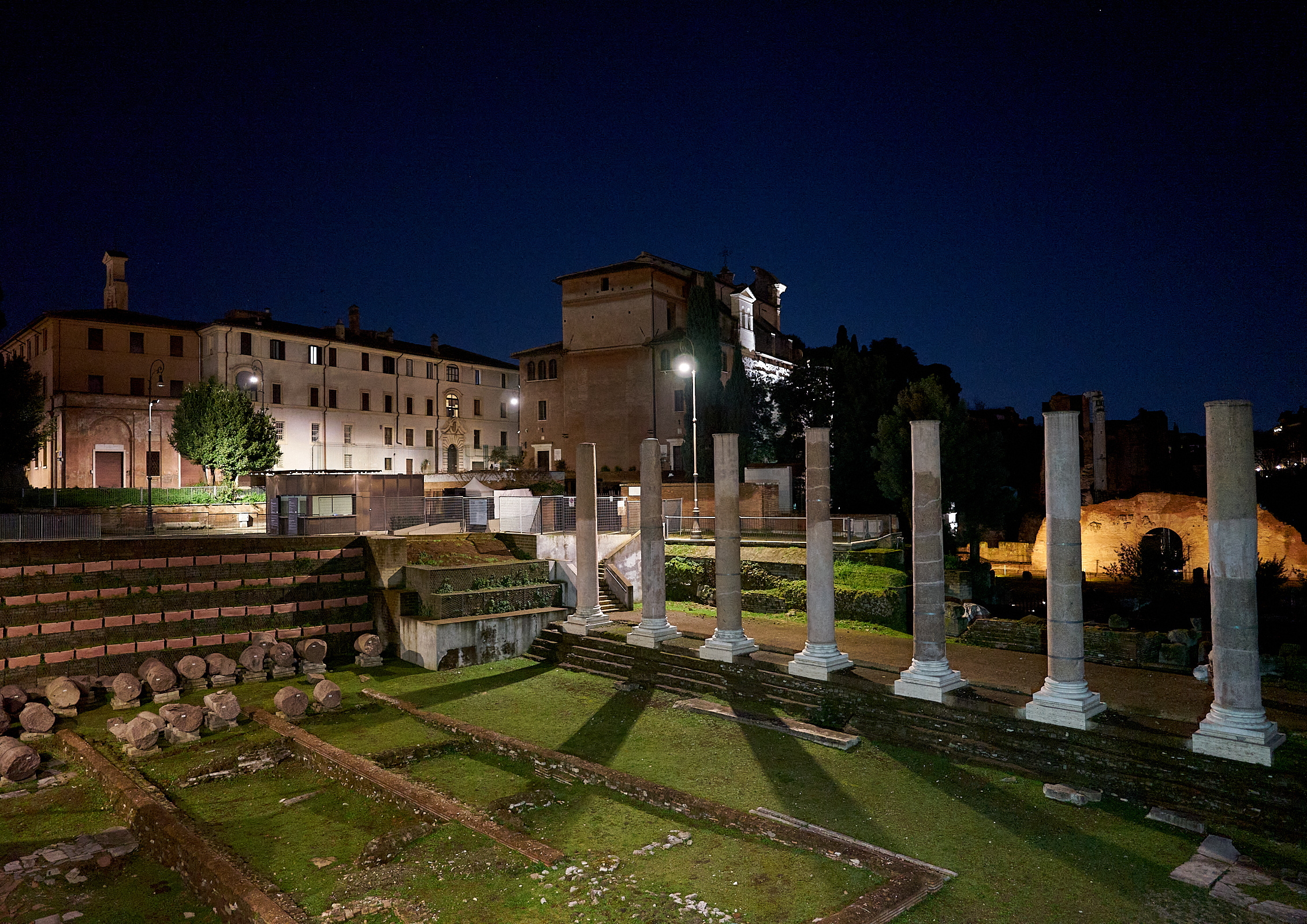 Night views at the Forums