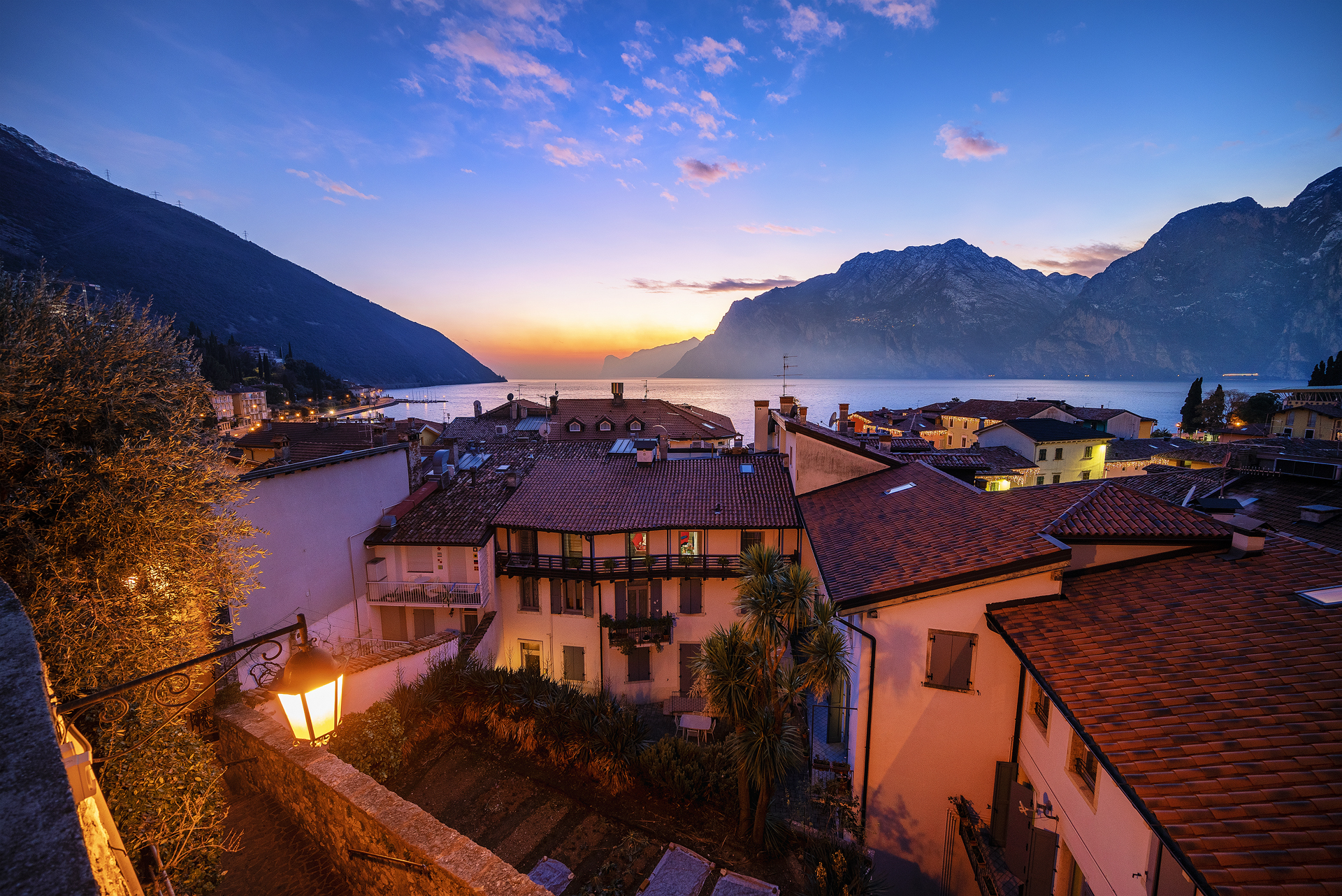 Alleys at sunset - Nikon Z5