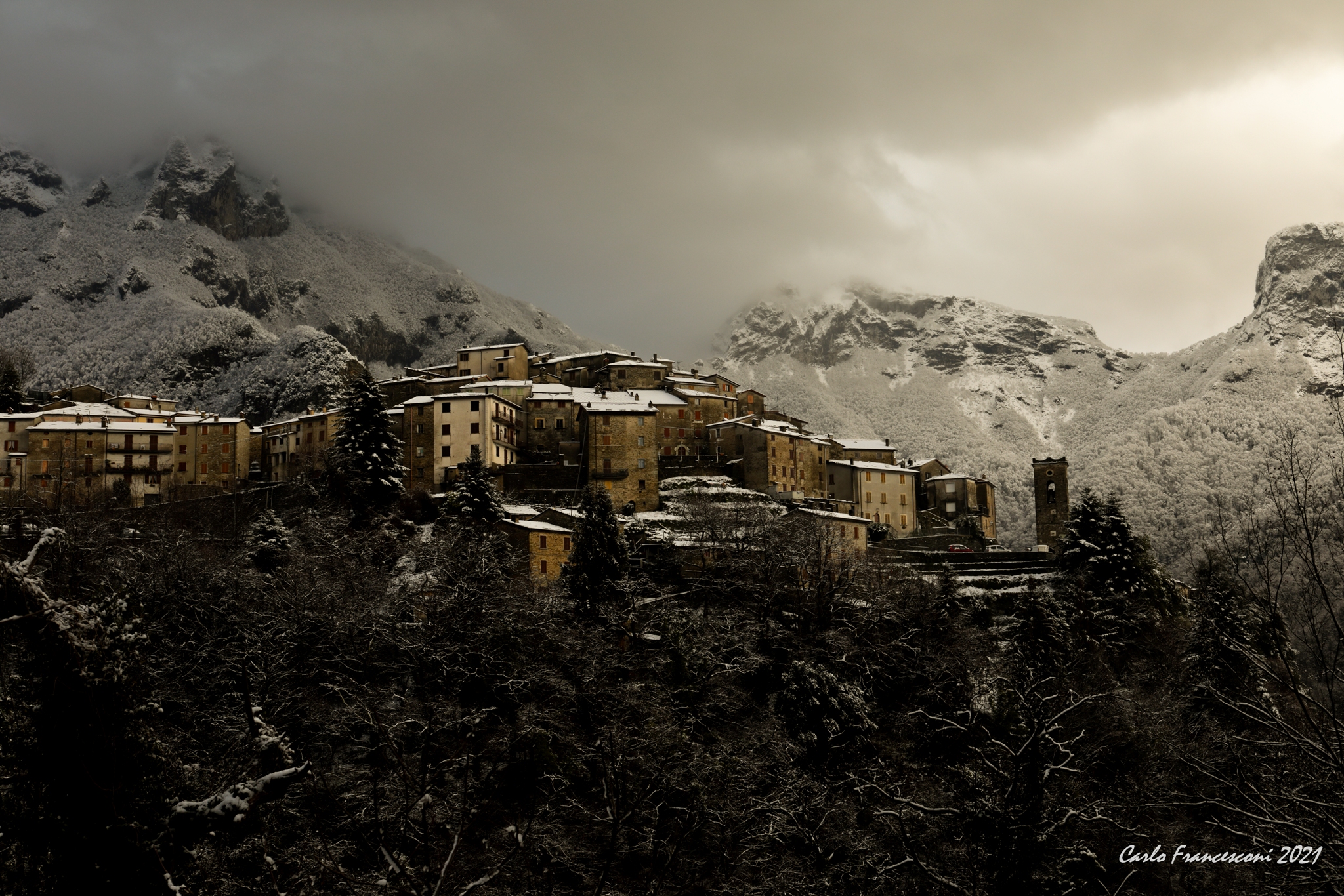 Pruno (Stazzema LU) under snow